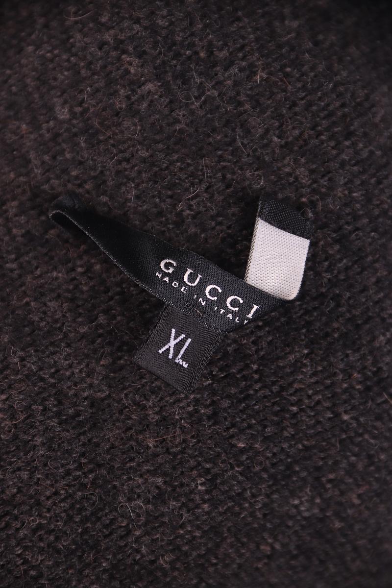 Gucci Tom Ford Camel Neck Top 
This is the perfect cozy high-necked top.
It is made of camel hair. 
Size according to the tag: XL 
Be guided by the measurements:
Length 58 cm / 22.83 inches
Chest Width: 94cm / 37.01inches
Shoulder distance: 29cm /