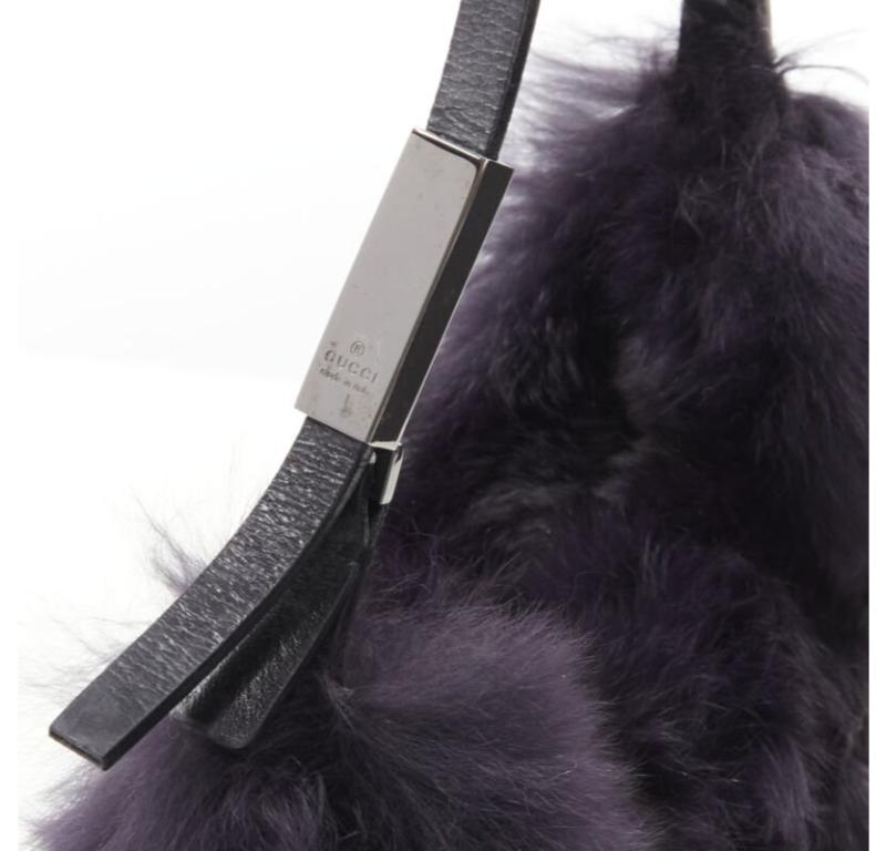 GUCCI TOM FORD borsa con manico superiore in pelliccia viola scuro e fibbia in pelle argentata 2