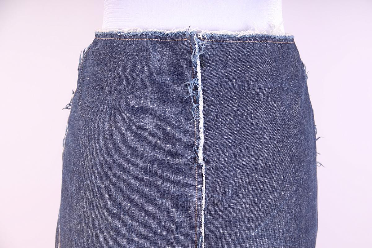 Gucci Tom Ford Rock aus Denim-Fransen und Spitze, Denim im Zustand „Hervorragend“ im Angebot in Алматинский Почтамт, KZ