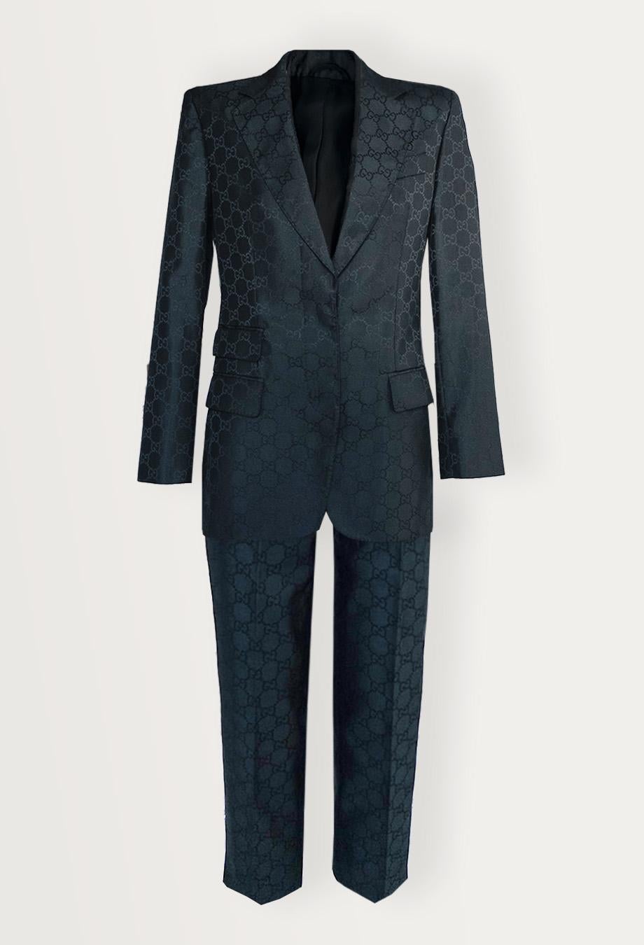 Gucci Tom Ford Era 1998 Runway Monogram GG Suit In Good Condition In Melbourne, VIC