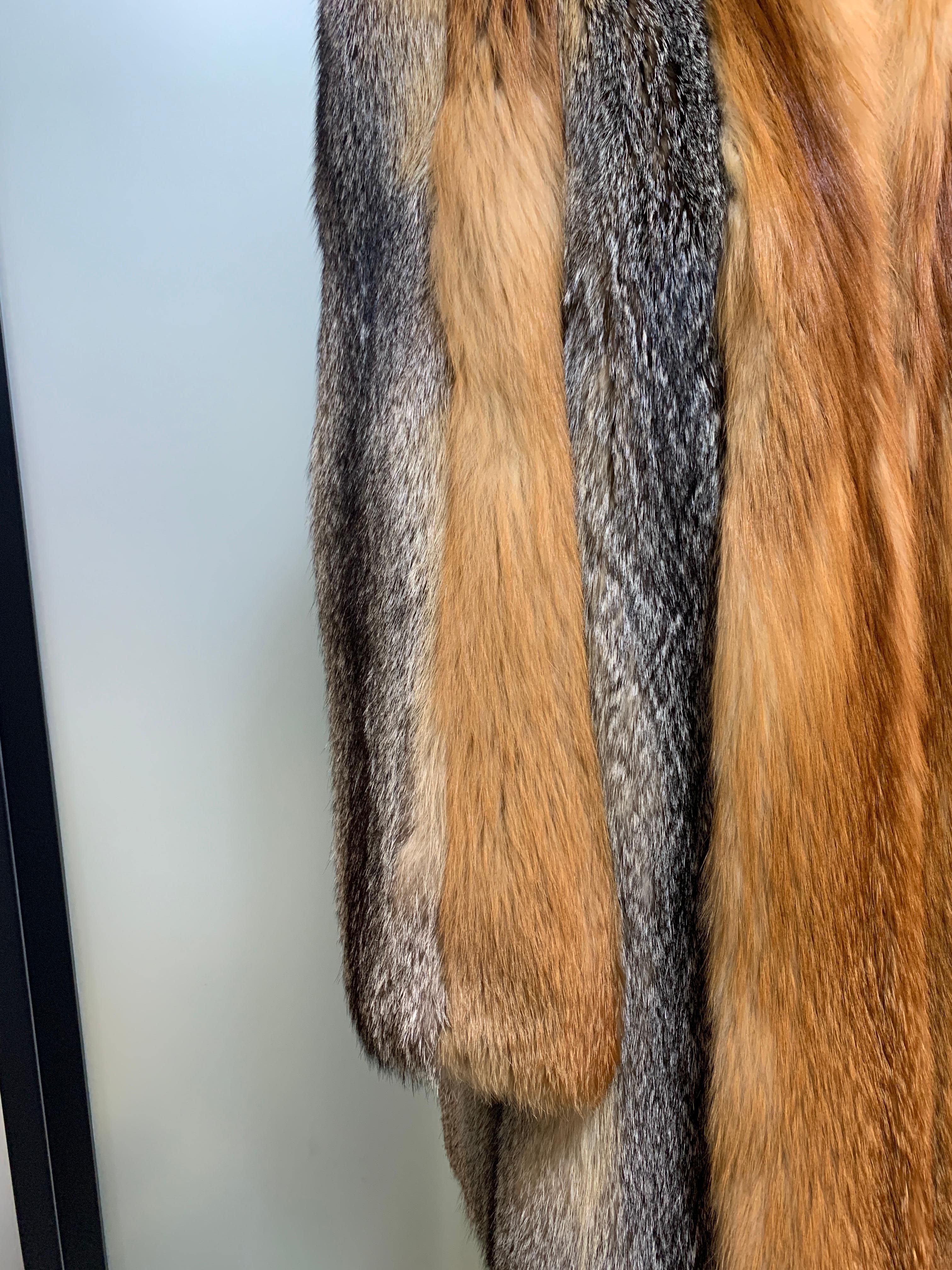 Tom Ford for Gucci fox fur coat

A rare, beautiful fox fur coat from Gucci with branded lining.
Made in the elegant and sexy Tom Ford style.
Composition: 100% fox fur, lining 100% cupro
The product is marked IT 38.

Please refer to the