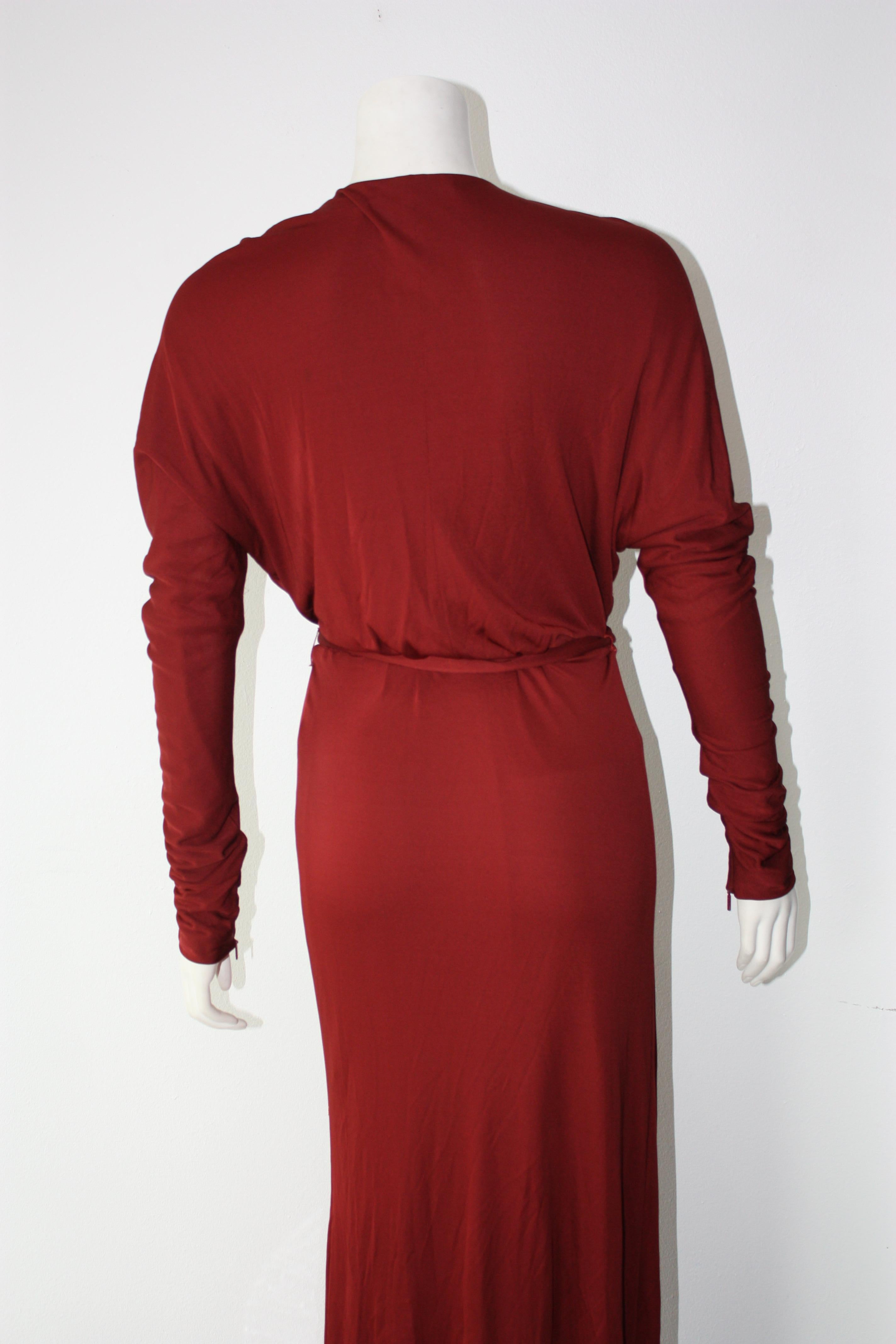 GUCCI Tom Ford Burgundy Wrap Gown  In Excellent Condition For Sale In Thousand Oaks, CA