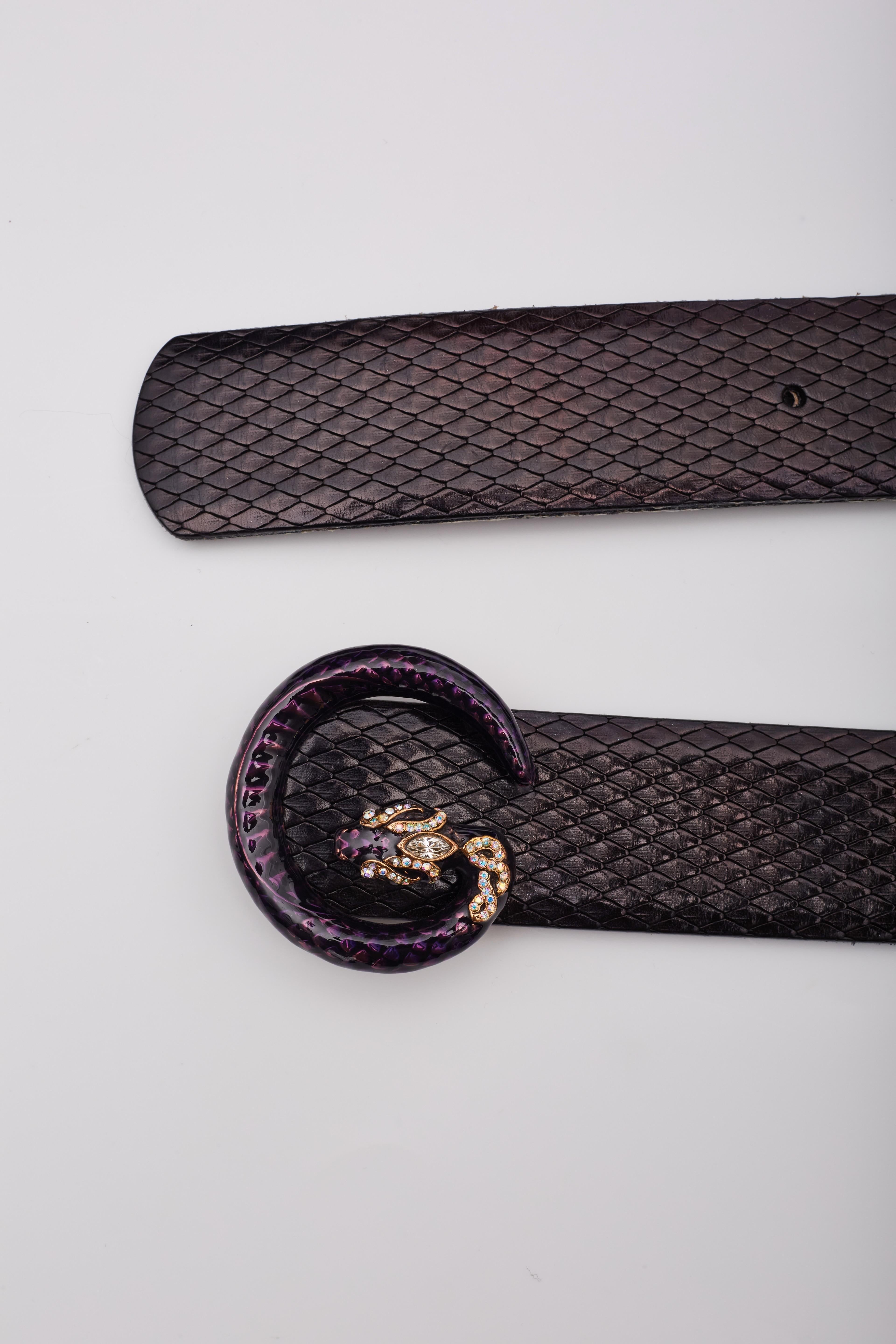 Gucci Tom Ford Python Black Leather Purple G Logo Snake Belt (85/34) In Good Condition For Sale In Montreal, Quebec