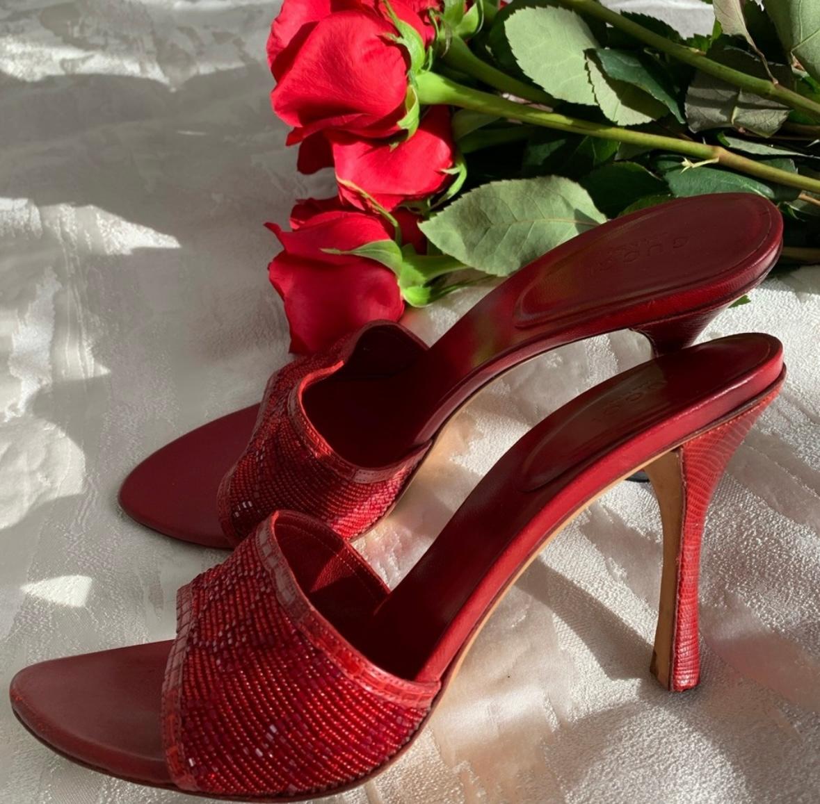 Red Gucci Tom Ford red beaded GG heels For Sale