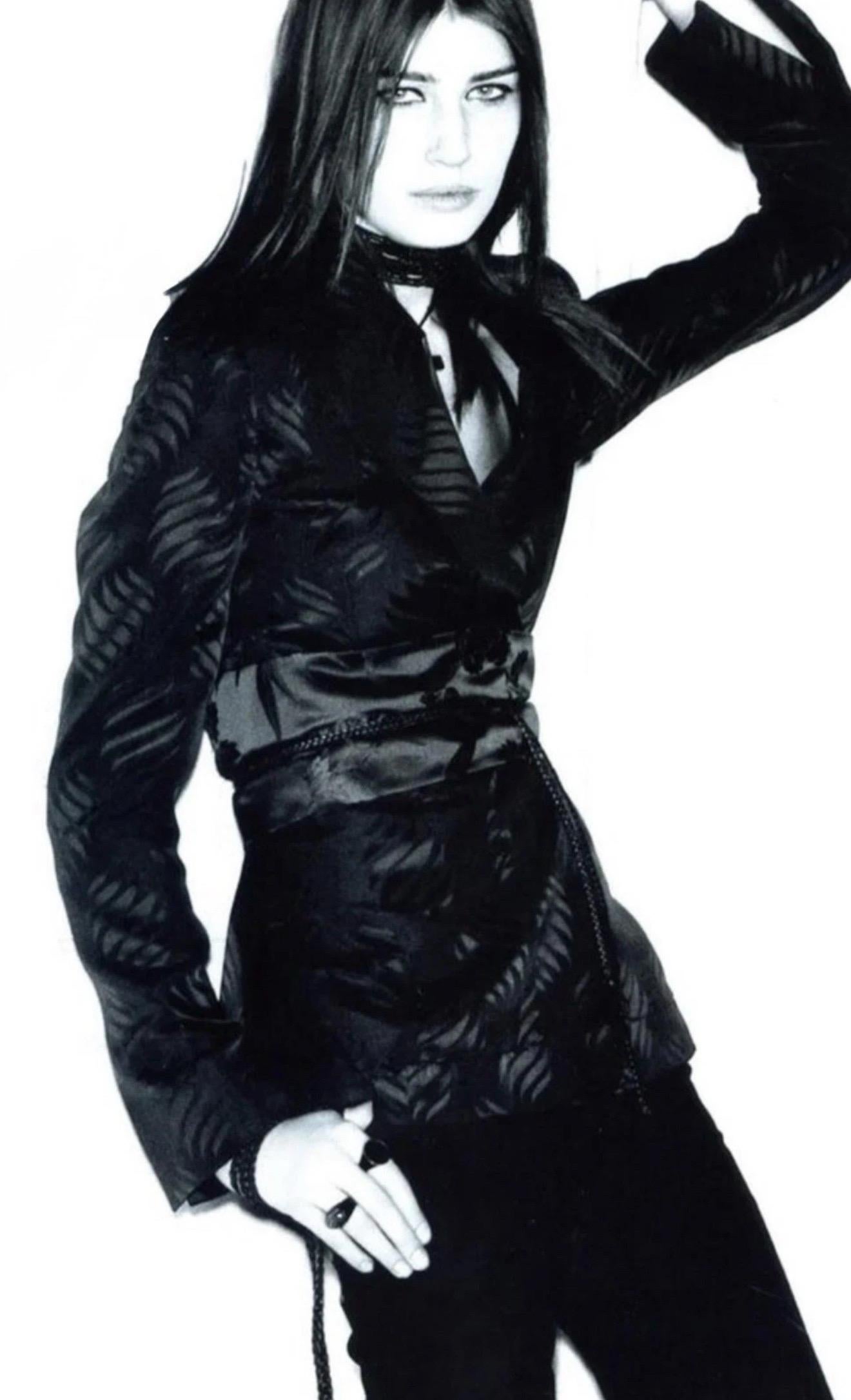 Tom Ford for Gucci - Passerella A/I 2002 - Blazer kimono in seta jacquard con cintura obi in vendita 2