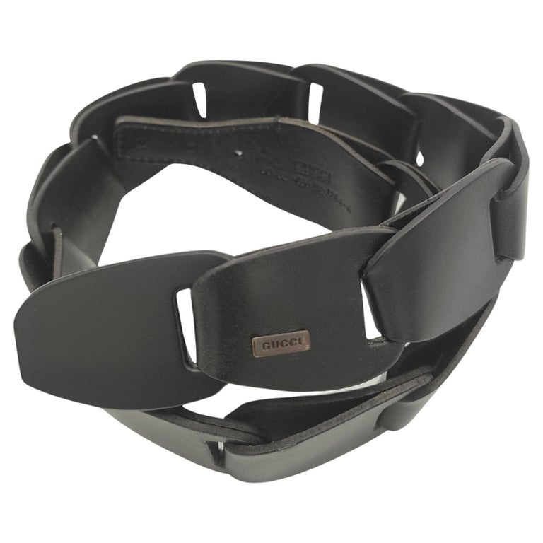 Gucci Tom Ford S/S 1997 black leather chain belt For Sale at  display picture 3