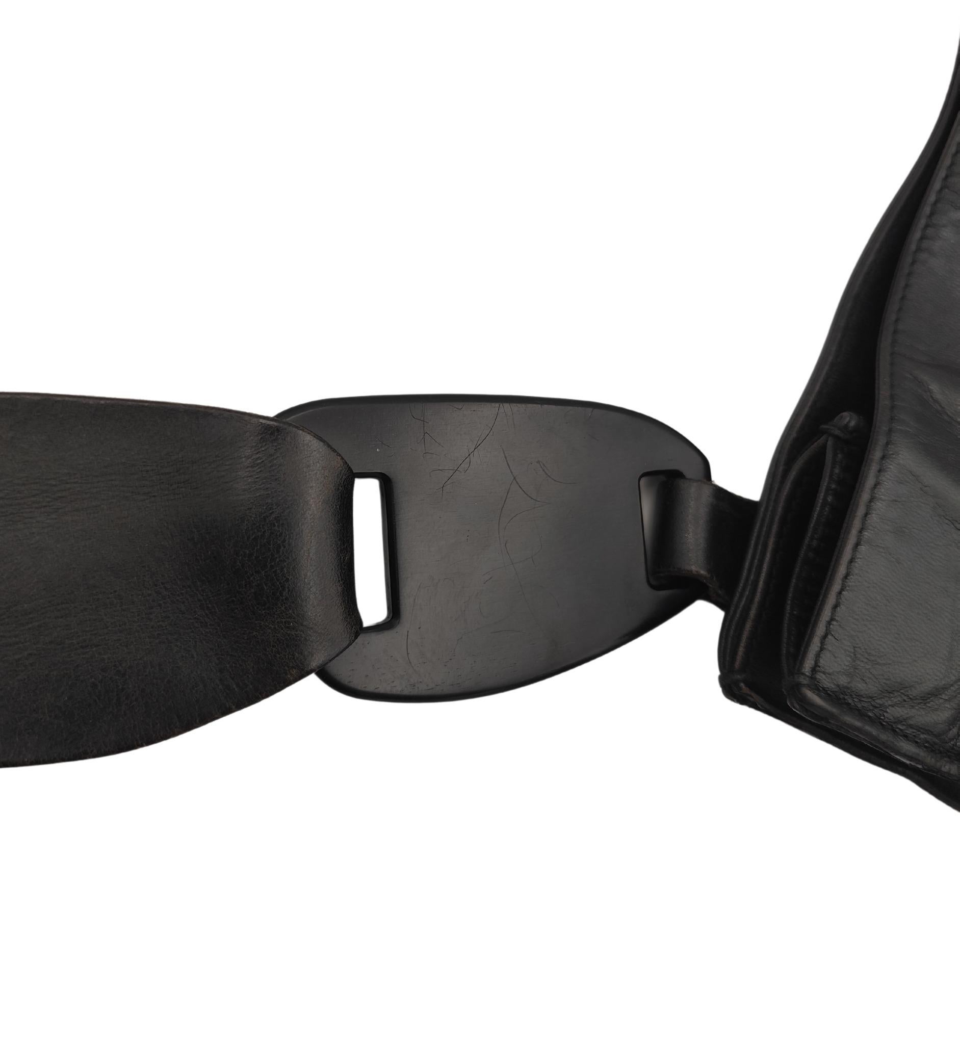 Gucci Tom Ford S/S 1997 black leather chain strap bag For Sale 6