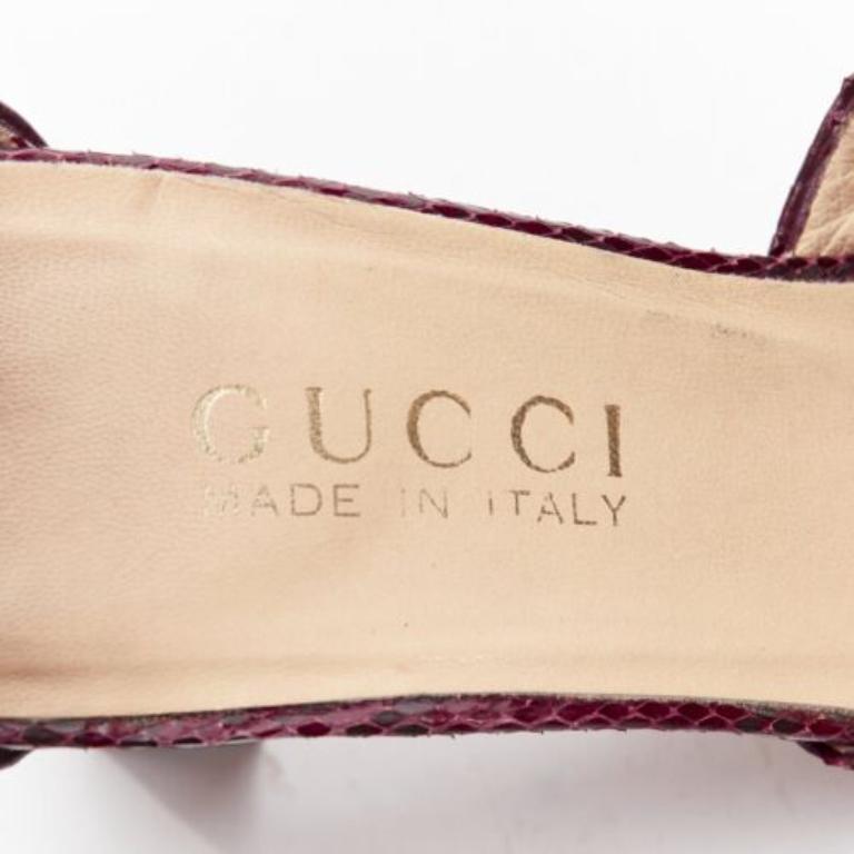 GUCCI Tom Ford Vintage 1996 red scaled leather silver Horsebit heels EU37 For Sale 4