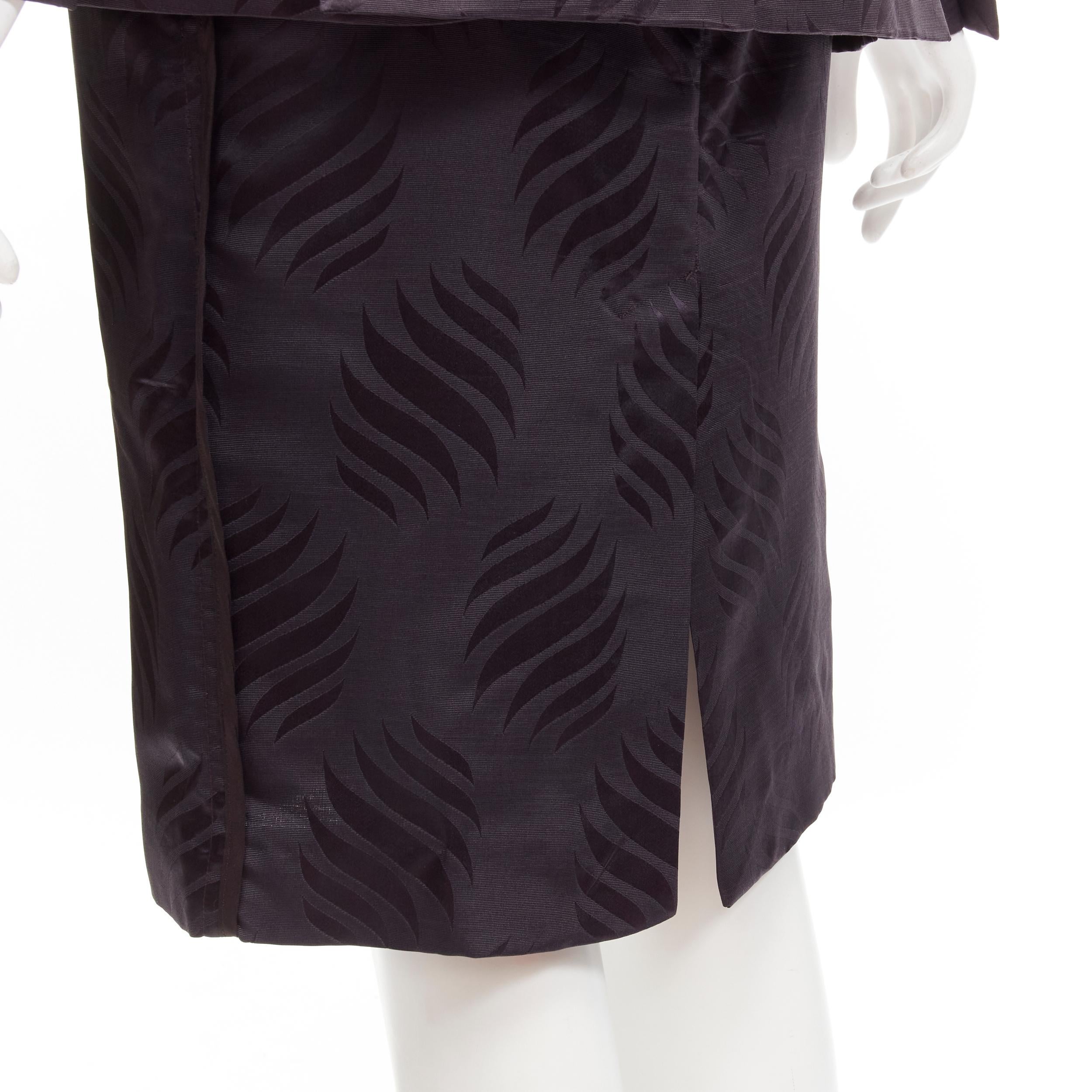 GUCCI Tom Ford Vintage black oriental leaf jacquard blazer skirt suit IT38 XS For Sale 5