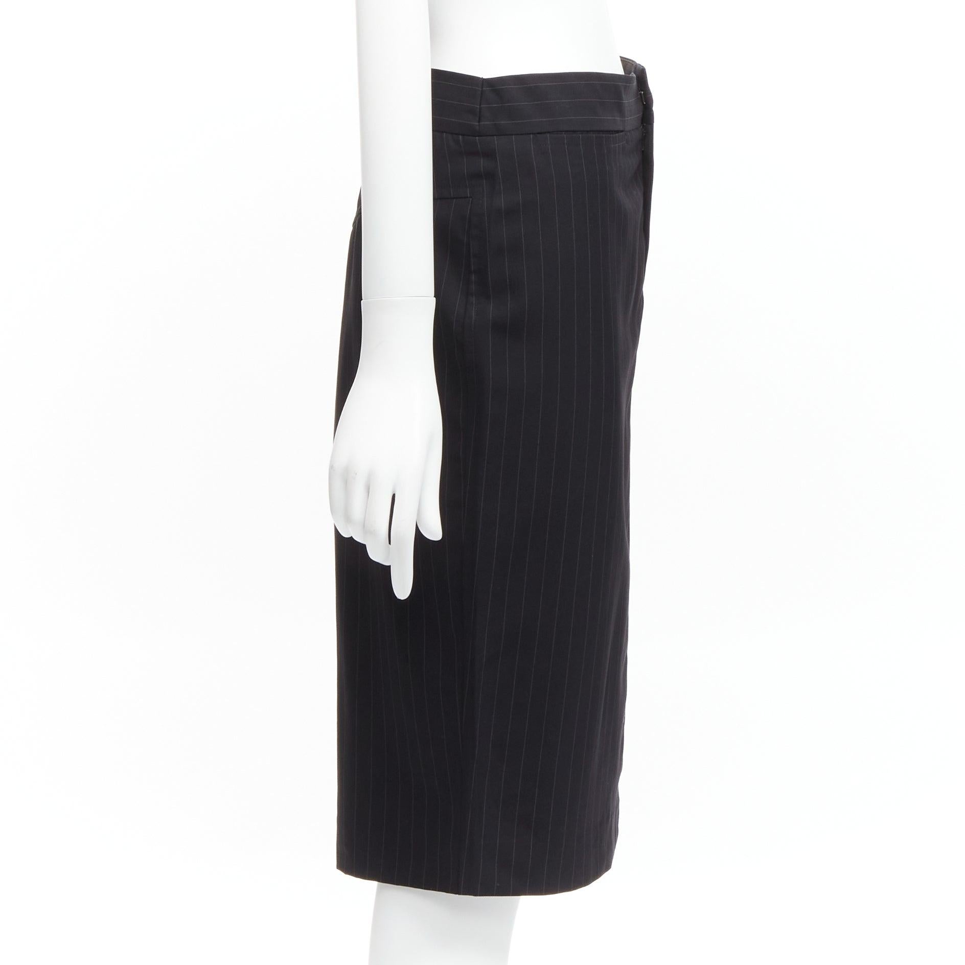 GUCCI Tom Ford Vintage black pinstripe 100% wool mid waist pencil skirt IT40 S In Excellent Condition For Sale In Hong Kong, NT