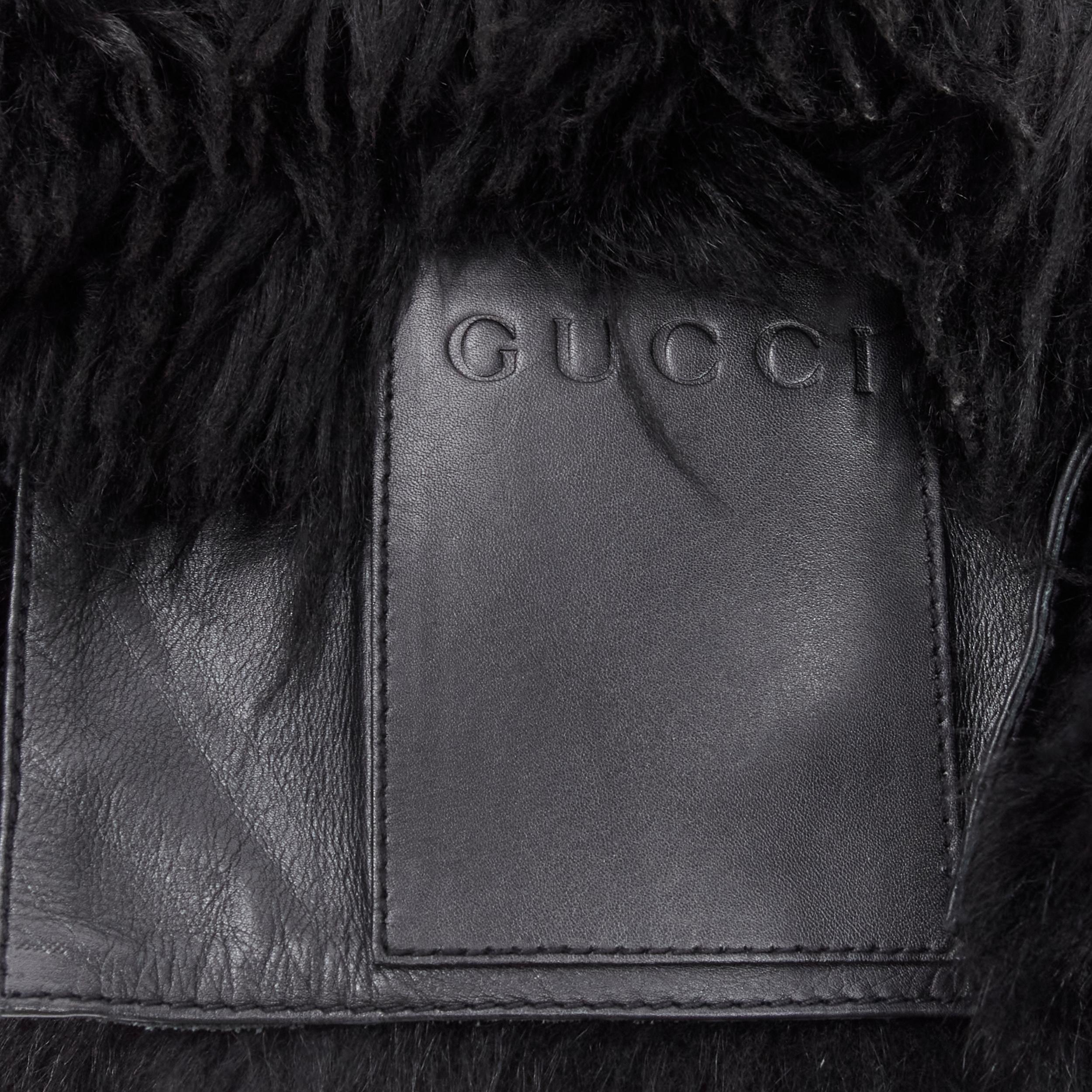 GUCCI Tom Ford Vintage Schwarzer Mantel aus Shearling-pelz und Wildleder mit ausgestellten Ärmeln IT38 XS im Angebot 7