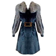 Gucci Vintage Fur Coat with Belt Fall/Winter 2007 Size 40IT