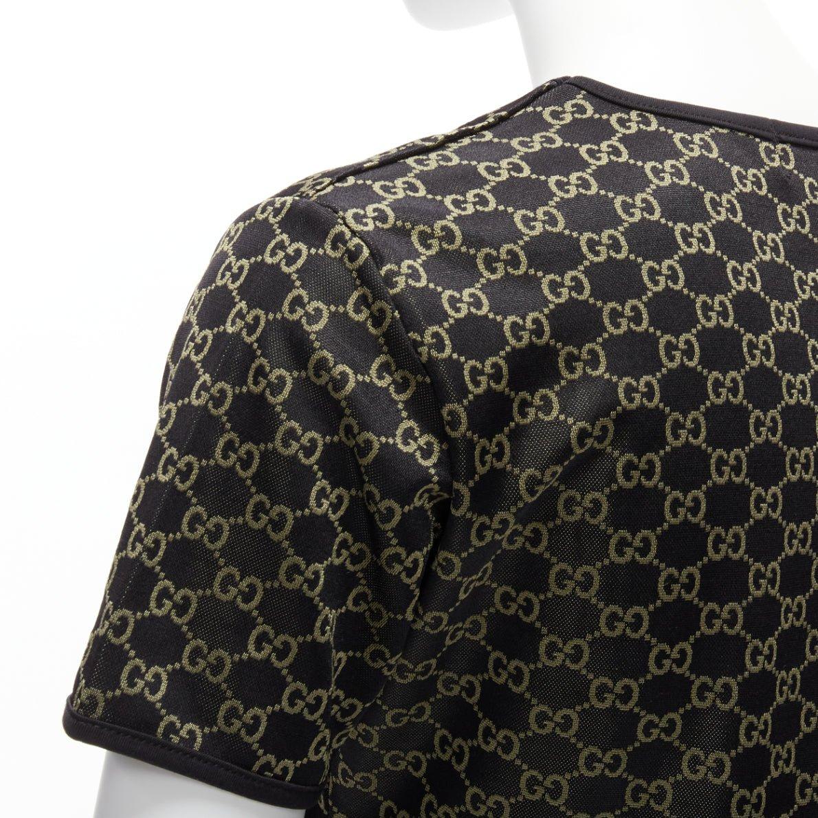 GUCCI TOM FORD Vintage gold black GG monogram logo crew neck ringer top
Reference: TGAS/D00451
Brand: Gucci
Designer: Tom Ford
Material: Polyester, Spandex
Color: Gold, Black
Pattern: Monogram
Closure: Slip On
Extra Details: Fitted.
Made in: