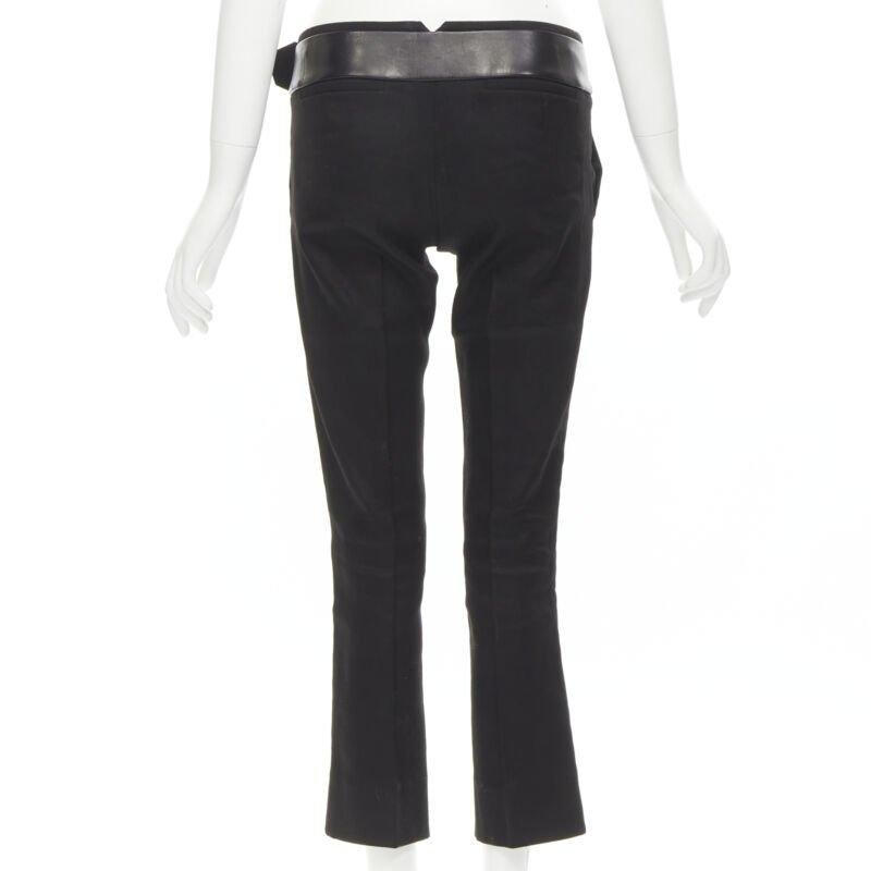 GUCCI TOM FORD Vintage minimalistische Hose mit goldener Schnalle und Lederbesatz an der Taille S Damen im Angebot