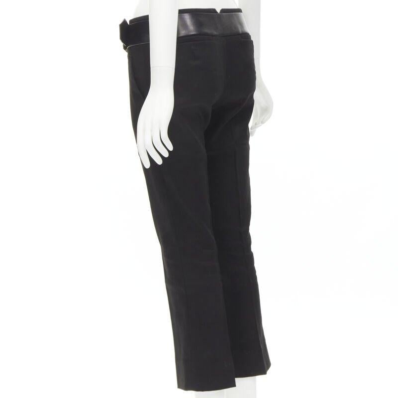 GUCCI TOM FORD Vintage minimalistische Hose mit goldener Schnalle und Lederbesatz an der Taille S im Angebot 1