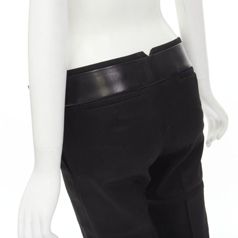 GUCCI TOM FORD Vintage minimalistische Hose mit goldener Schnalle und Lederbesatz an der Taille S im Angebot 2