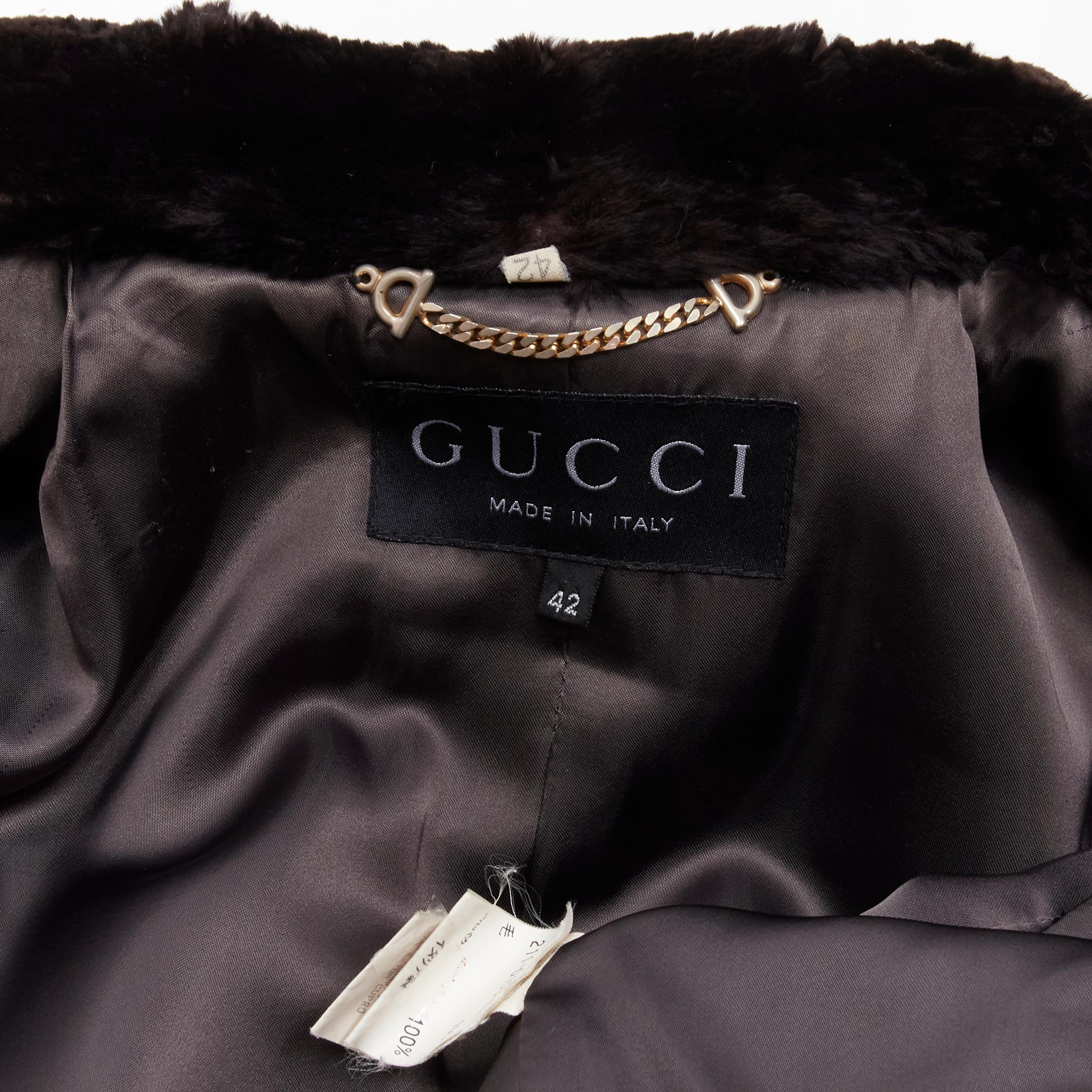 Gucci - Manteau d'hiver vintage gris à col en fourrure et à double bretelle en alpaca, taille IT 42 M en vente 6