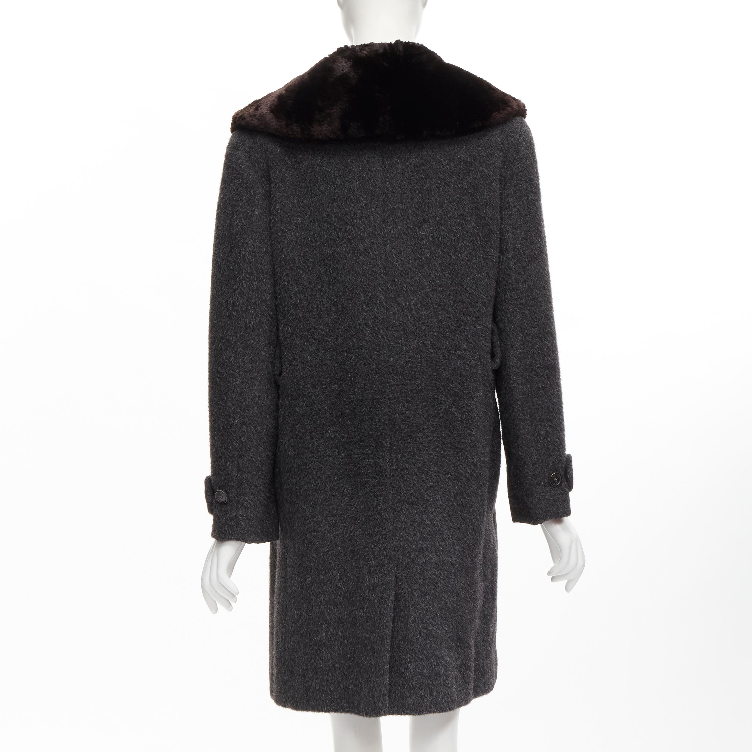 GUCCI Tom Ford Vintage grey alpaca fur collar double brested winter coat IT42 M For Sale 1