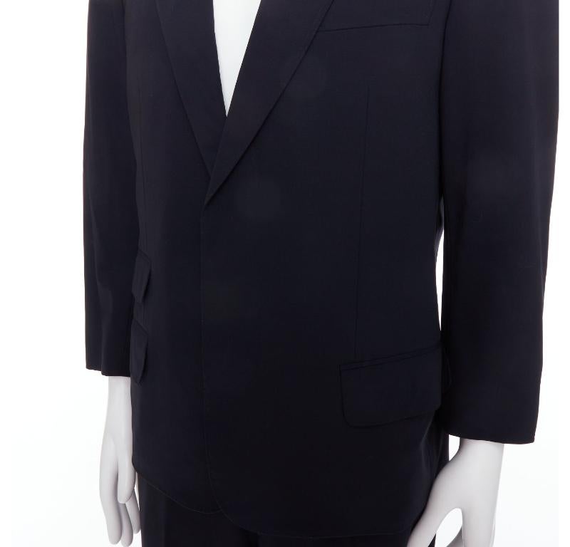 GUCCI Tom Ford Vintage navy wool GG monogram lined blazer IT50 L
Reference: TGAS/E00069
Brand: Gucci
Designer: Tom Ford
Material: Wool, Blend
Color: Navy
Pattern: Solid
Closure: Button
Lining: Navy Fabric
Extra Details: Hand stitched lapels and