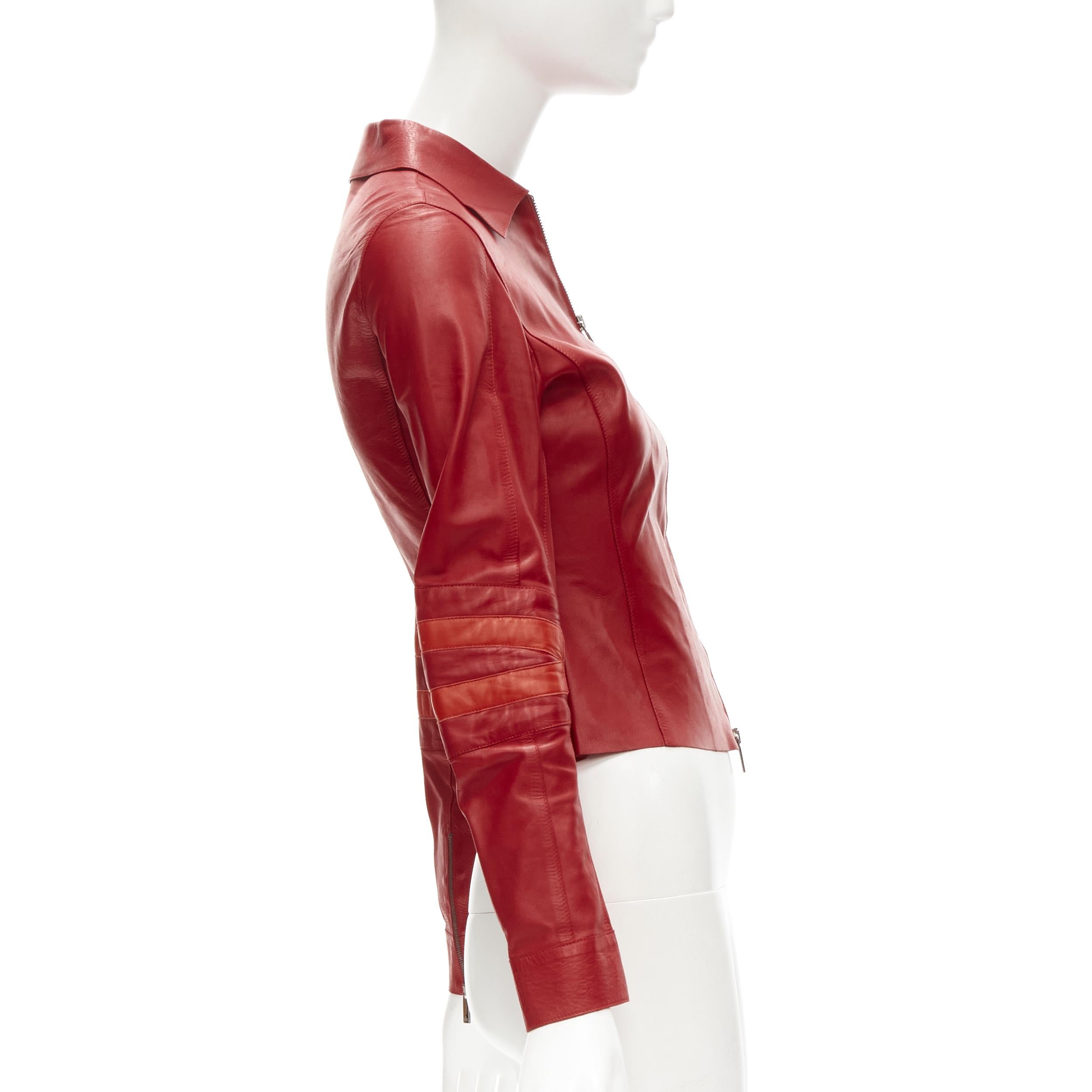 GUCCI TOM FORD Vintage Y2K rote minimalistische Lederjacke mit Moto-Ärmeln IT38 XS im Angebot 1