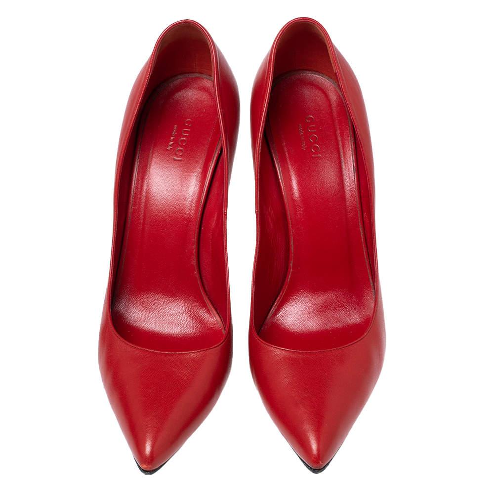 There are some shoes that stand the test of time and fashion cycles, these timeless Gucci pumps are the one. Crafted from leather in a red shade, they are designed with sleek cuts, pointed-toes, and tall heels.

