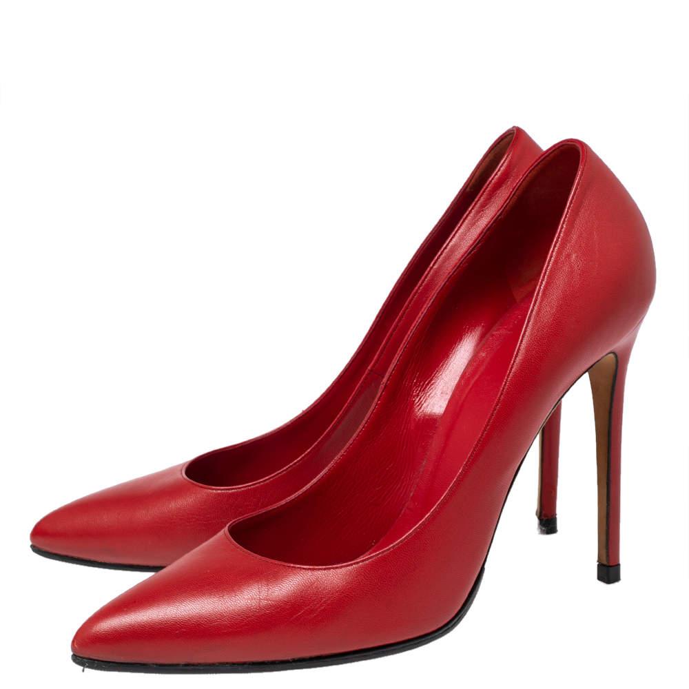 Women's Gucci Tomato Red Leather Pointed-Toe Pumps Size 40