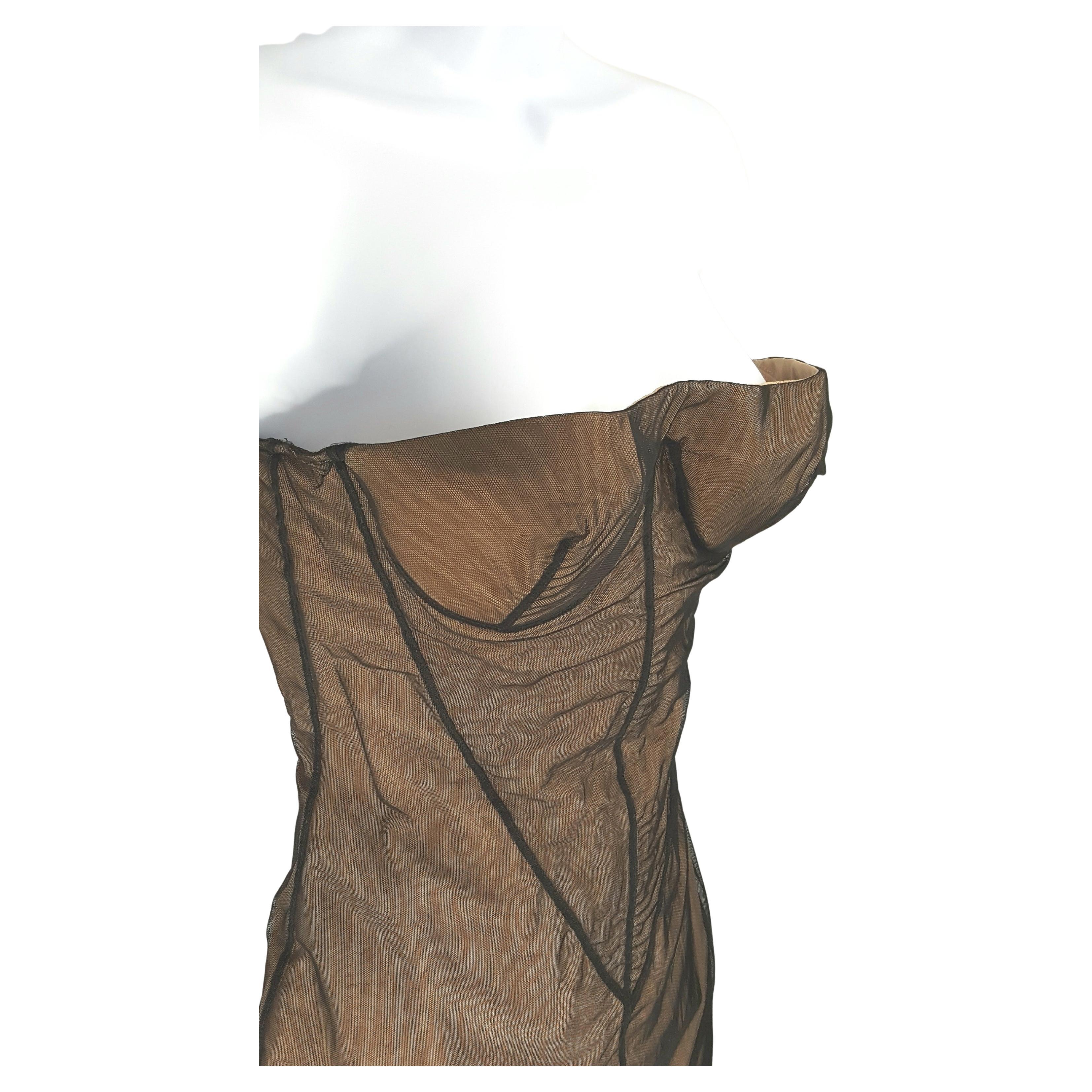 Gucci TomFord 2001 AwardYear RunwayLook2 Balconette Corset Strapless Nude Dress In Good Condition For Sale In Chicago, IL