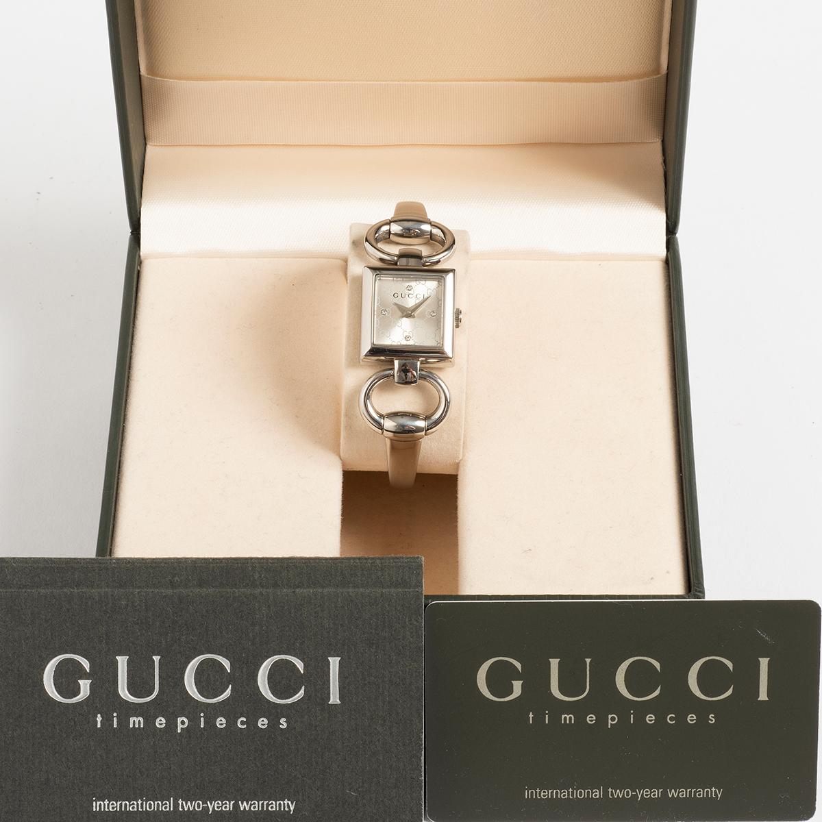 Our Gucci Tornabuoni in steel with 18,5mm case and steel horse bit style bracelet features an instantly recognisable interlocking GG dial with four diamonds. A fabulous modern dress watch, presented in excellent condition with only light signs of