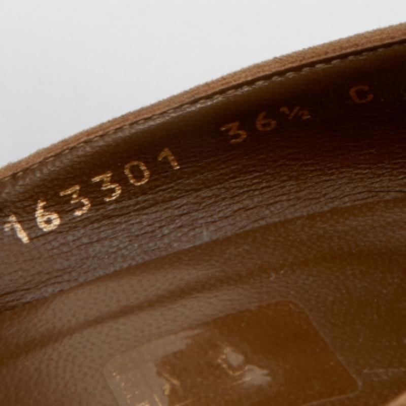 Gucci Tortilla Brown Wildleder Pumps Größe 36.5 im Angebot 1