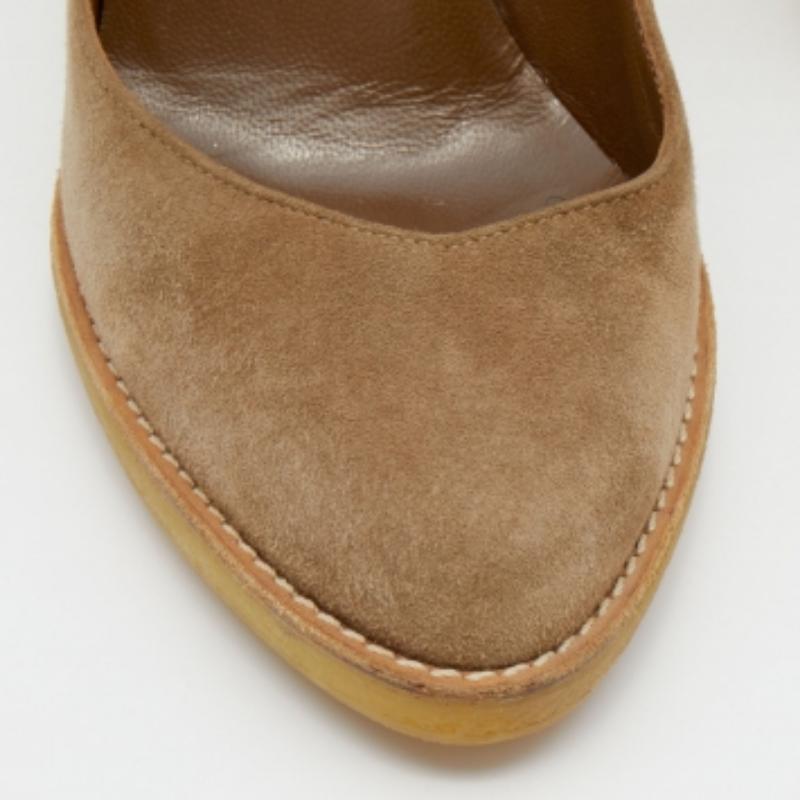 Gucci Tortilla Brown Wildleder Pumps Größe 36.5 im Angebot 3