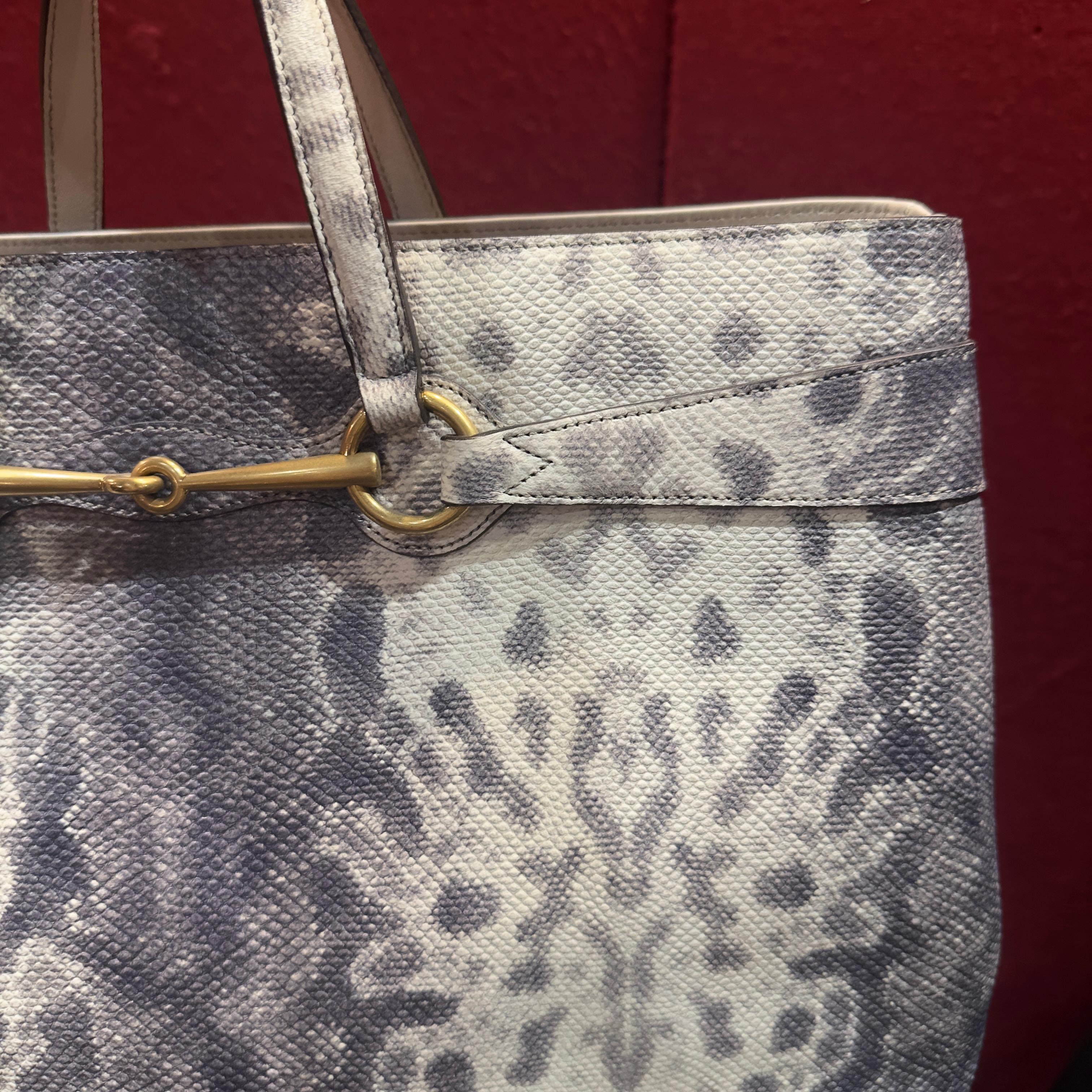 Gray Gucci Tote in Pelle Anaconda Grigio – Vintage Rare en vente