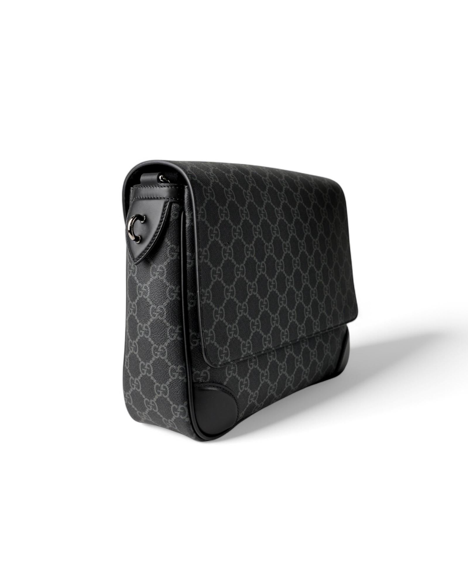 Gucci Tracolla Man Medium GG Supreme Nero In condizioni Nuovo in vendita a Torre Del Greco, IT