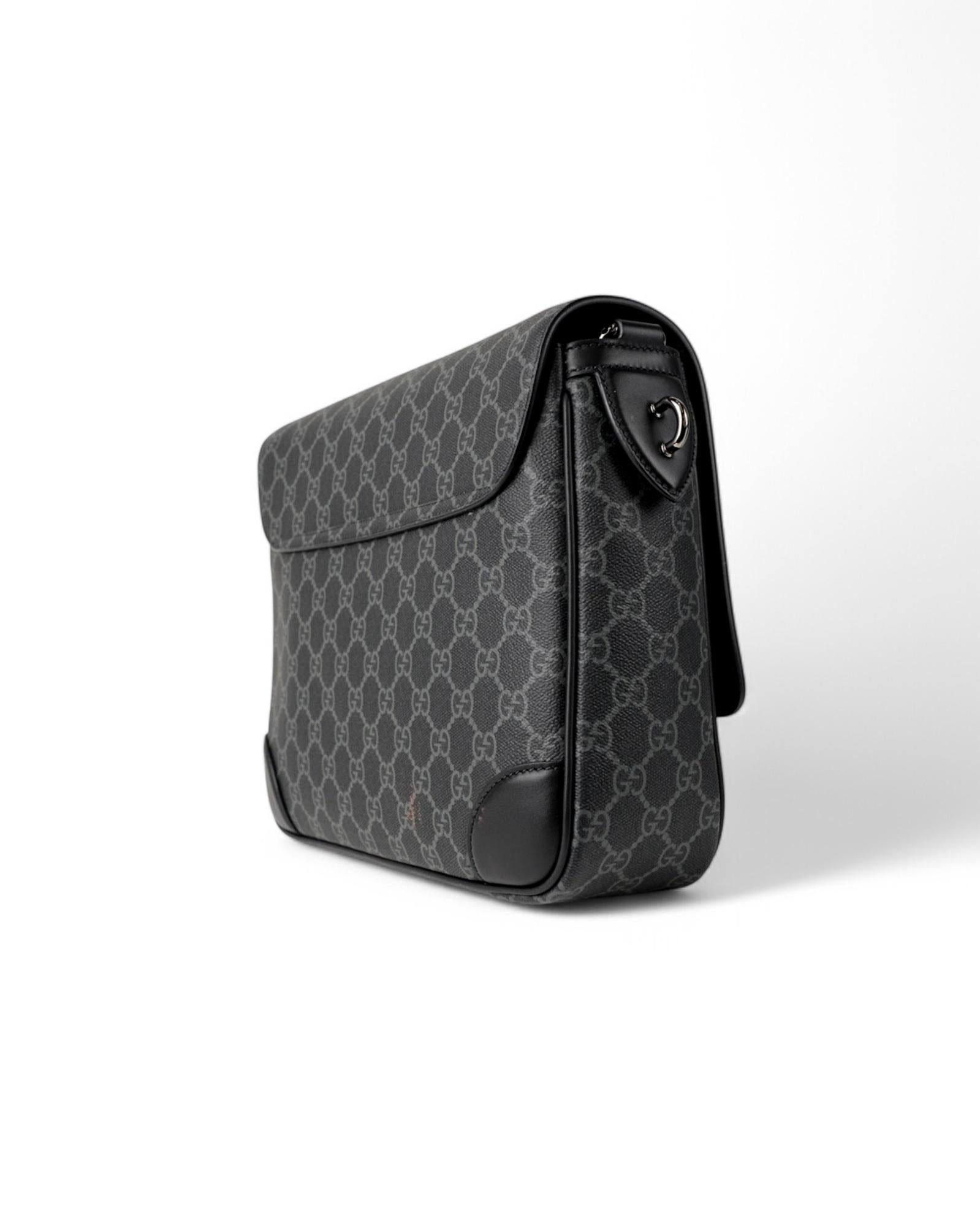 Gucci Tracolla Man Medium GG Supreme Nero in vendita 1