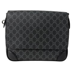 Gucci Shoulder Bag Man Medium GG Supreme Black