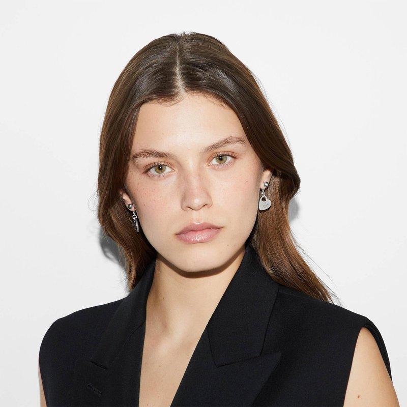 Gucci Trademark Pendant Heart Charm Earrings YBD796312001 In New Condition For Sale In Wilmington, DE