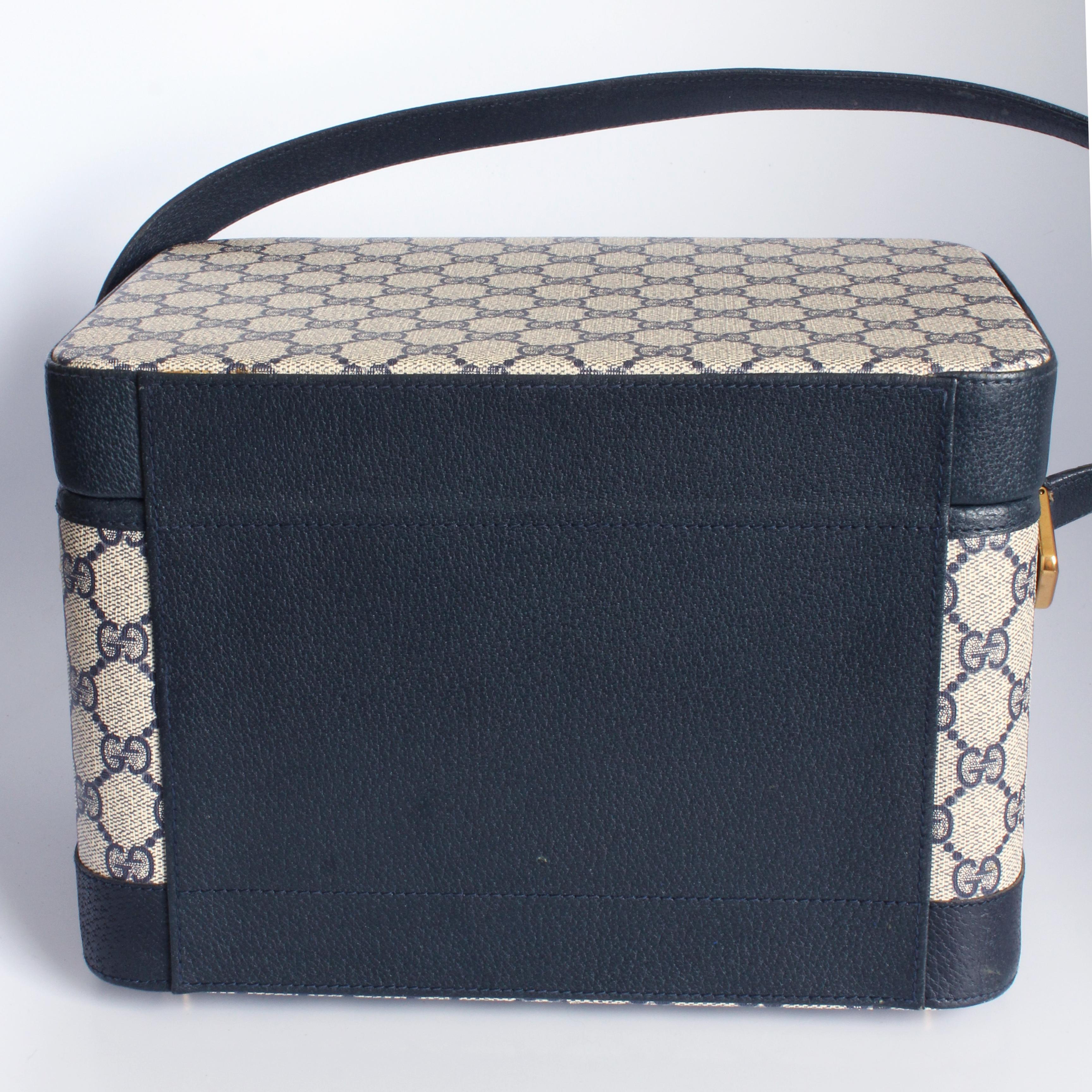 Gucci Tren Caso Vanidad Carry On Bolsa de viaje GG Logo Lienzo Azul marino Cuero 80s en venta 7