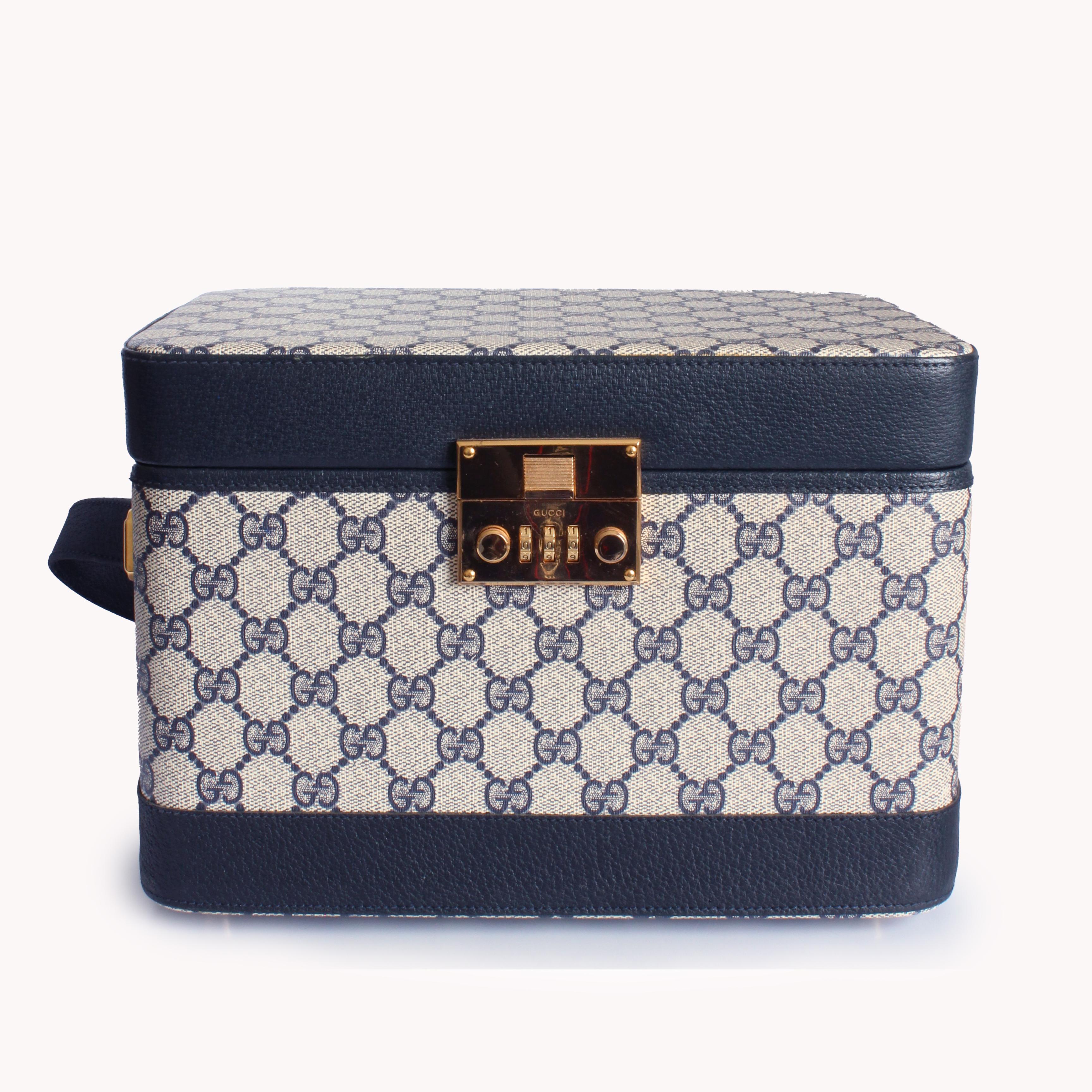 Gucci Tren Caso Vanidad Carry On Bolsa de viaje GG Logo Lienzo Azul marino Cuero 80s Gris en venta