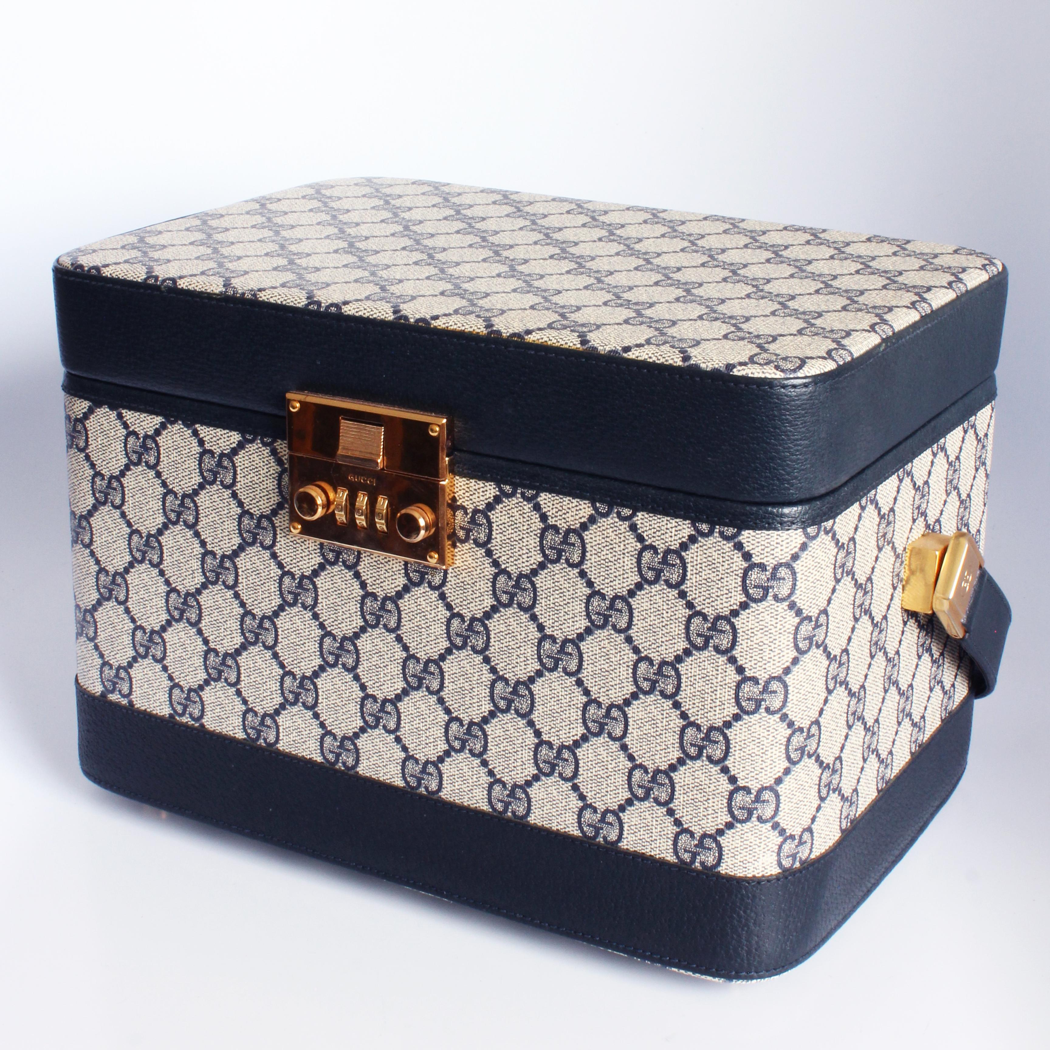 Gucci Tren Caso Vanidad Carry On Bolsa de viaje GG Logo Lienzo Azul marino Cuero 80s en venta 2