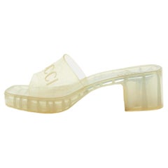 Gucci Transparente PVC geprägte Logo Block Heel Slide Sandalen Größe 38