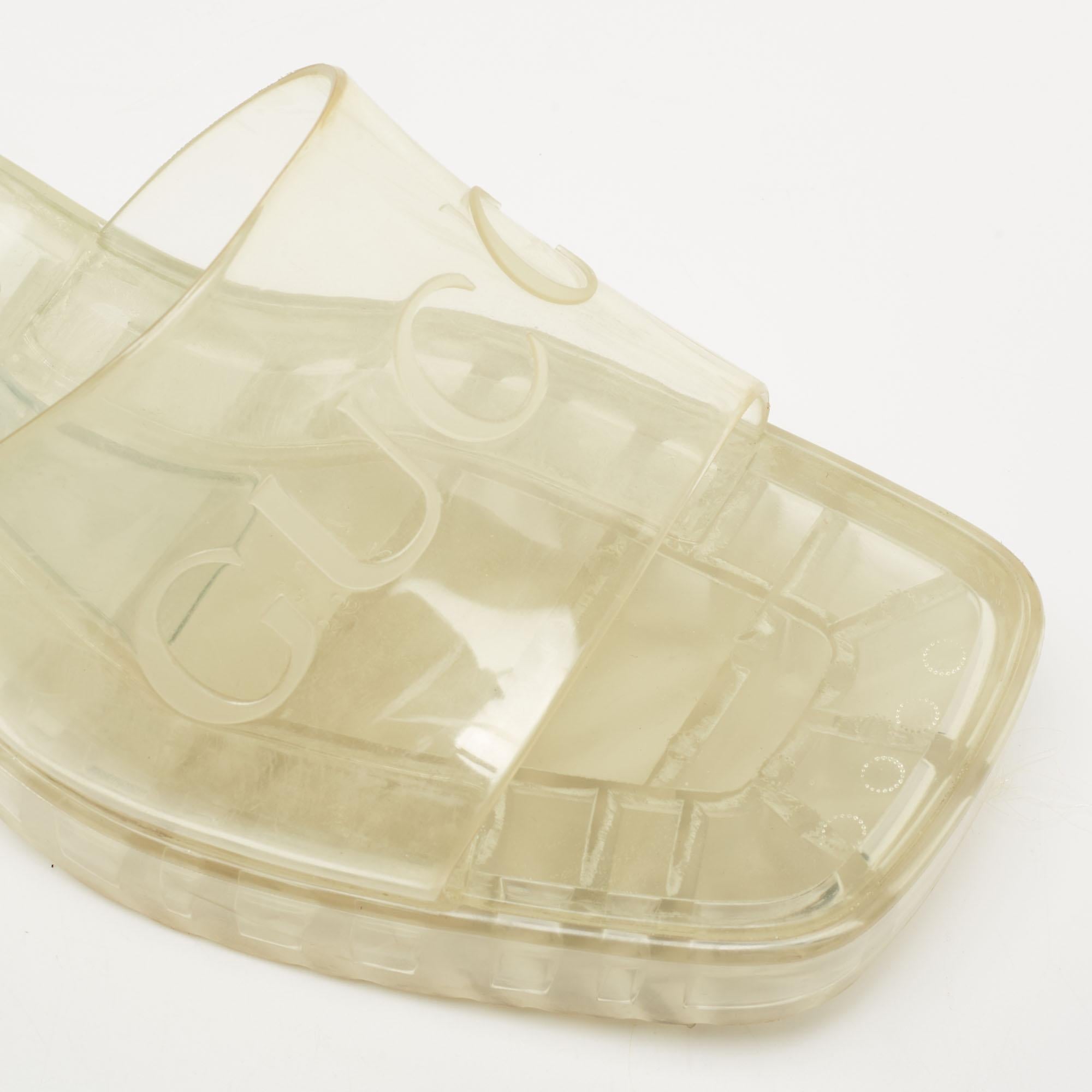 Gucci Transparent Rubber Logo Embossed Block Heel Slide Sandals Size 36 In Good Condition In Dubai, Al Qouz 2