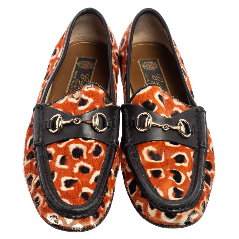 Gucci Tri-Color Leopard Print Calf Hair and Leather Horsebit Loafers Size 36.5 For Sale 3