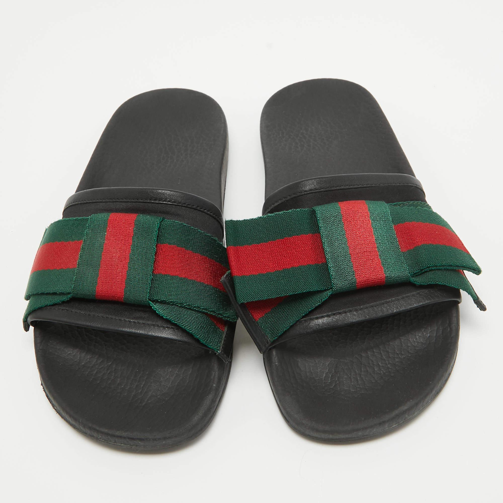 Gucci Tricolor Leather and Fabric Web Bow Pool Slides Size 37 In Good Condition For Sale In Dubai, Al Qouz 2