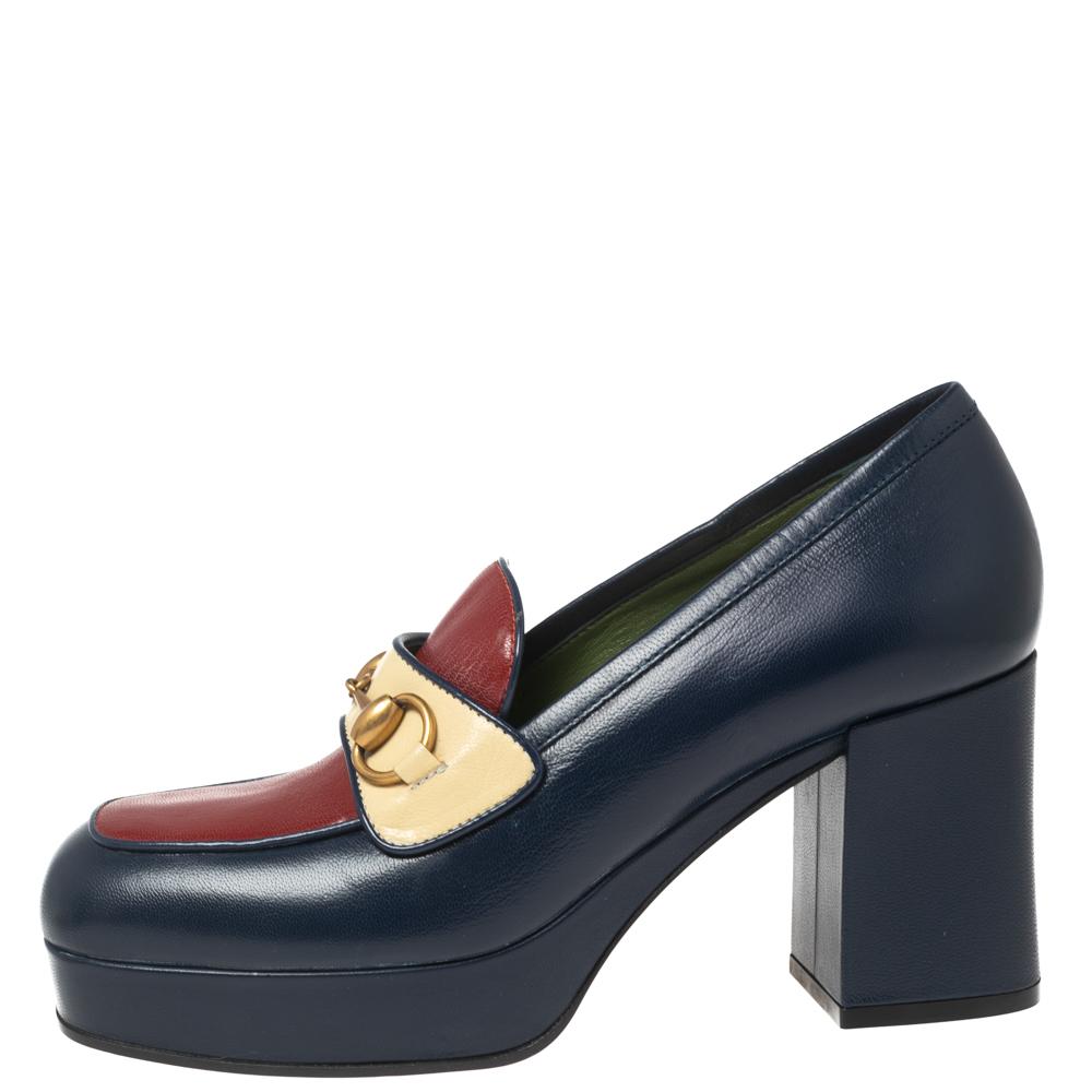 Adorned with House aesthetics and elements, these loafer pumps from the House of Gucci will grant your feet signature style and beauty! They are made from tricolored leather, with a gold-toned Horsebit motif perched on their vamps. They are defined