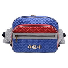 Gucci Cintura Zumi in pelle trapuntata tricolore metallizzata, marsupio