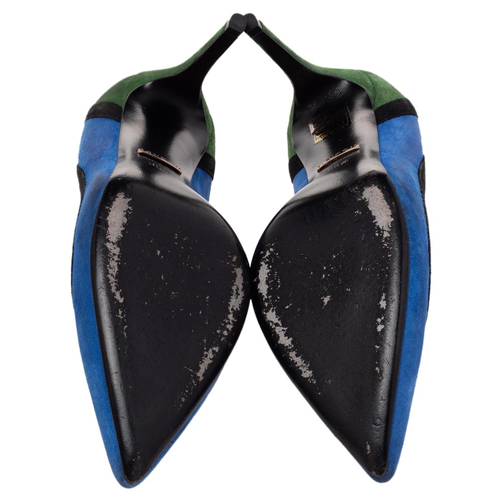 Gucci Tricolor Suede Pointed Toe Pumps Size 35.5 In Good Condition For Sale In Dubai, Al Qouz 2