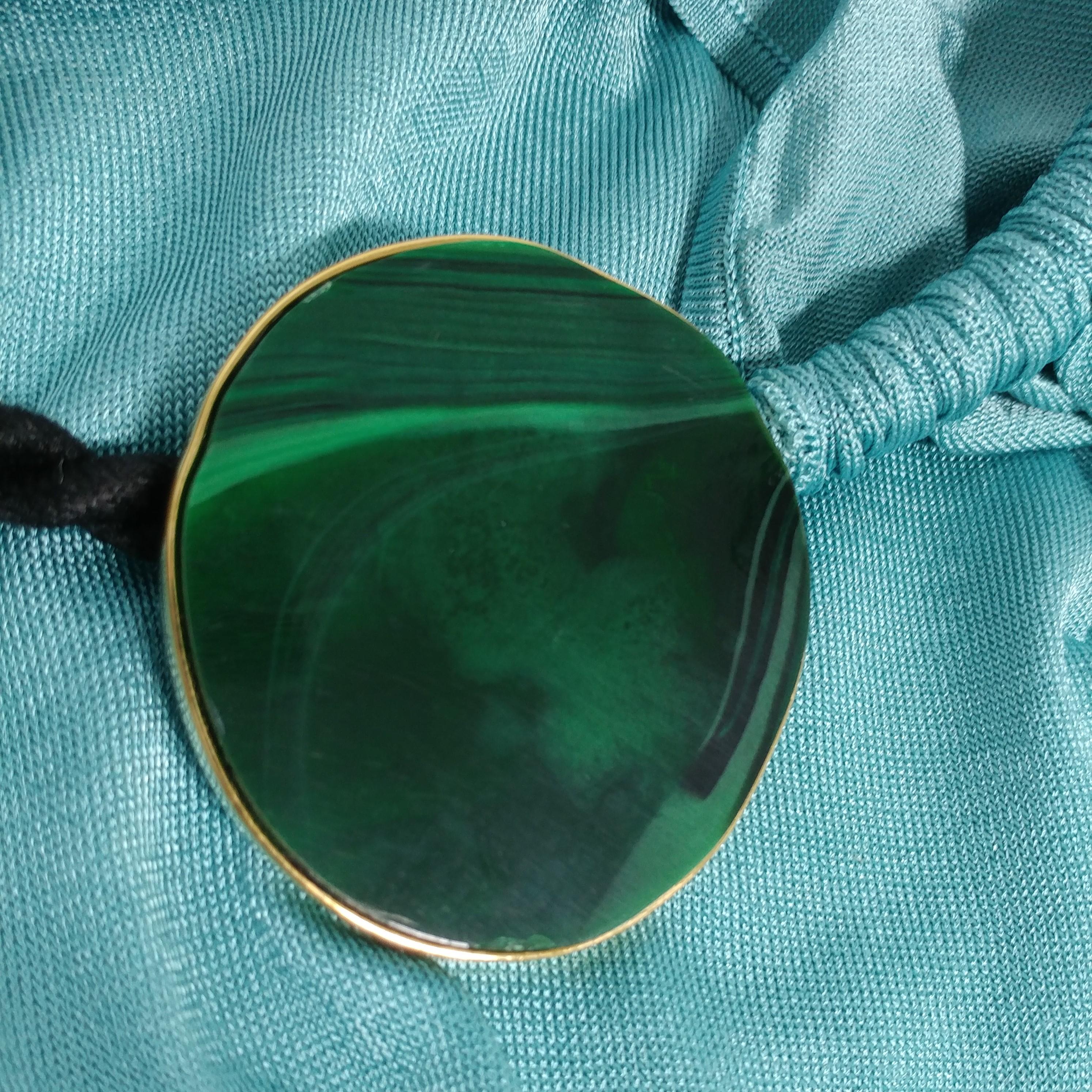 GUCCI - Haut dos nu turquoise avec médaillon en pierre verte  Taille L Pour femmes en vente