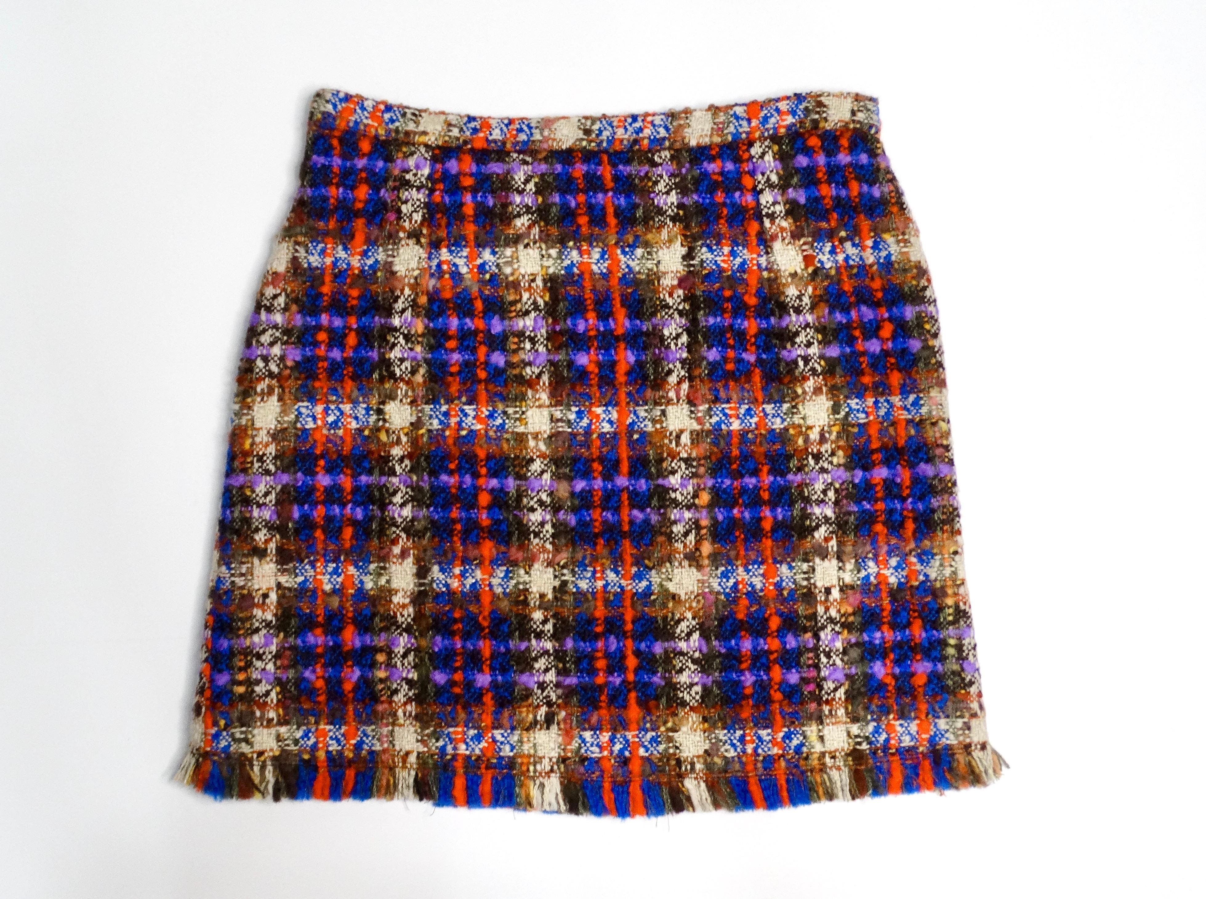 Gucci jupe à carreaux multicolores effilochée avec boucle en fer à cheval Bon état - En vente à Scottsdale, AZ