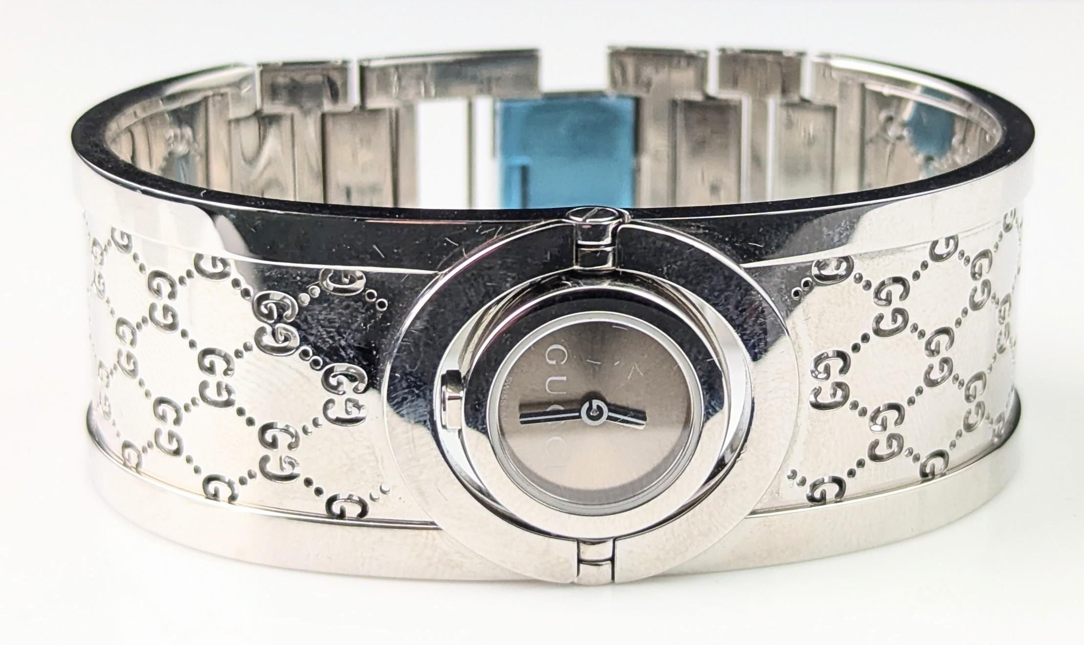 Montre-bracelet pour dames Gucci Twirl, emballée en vente 7