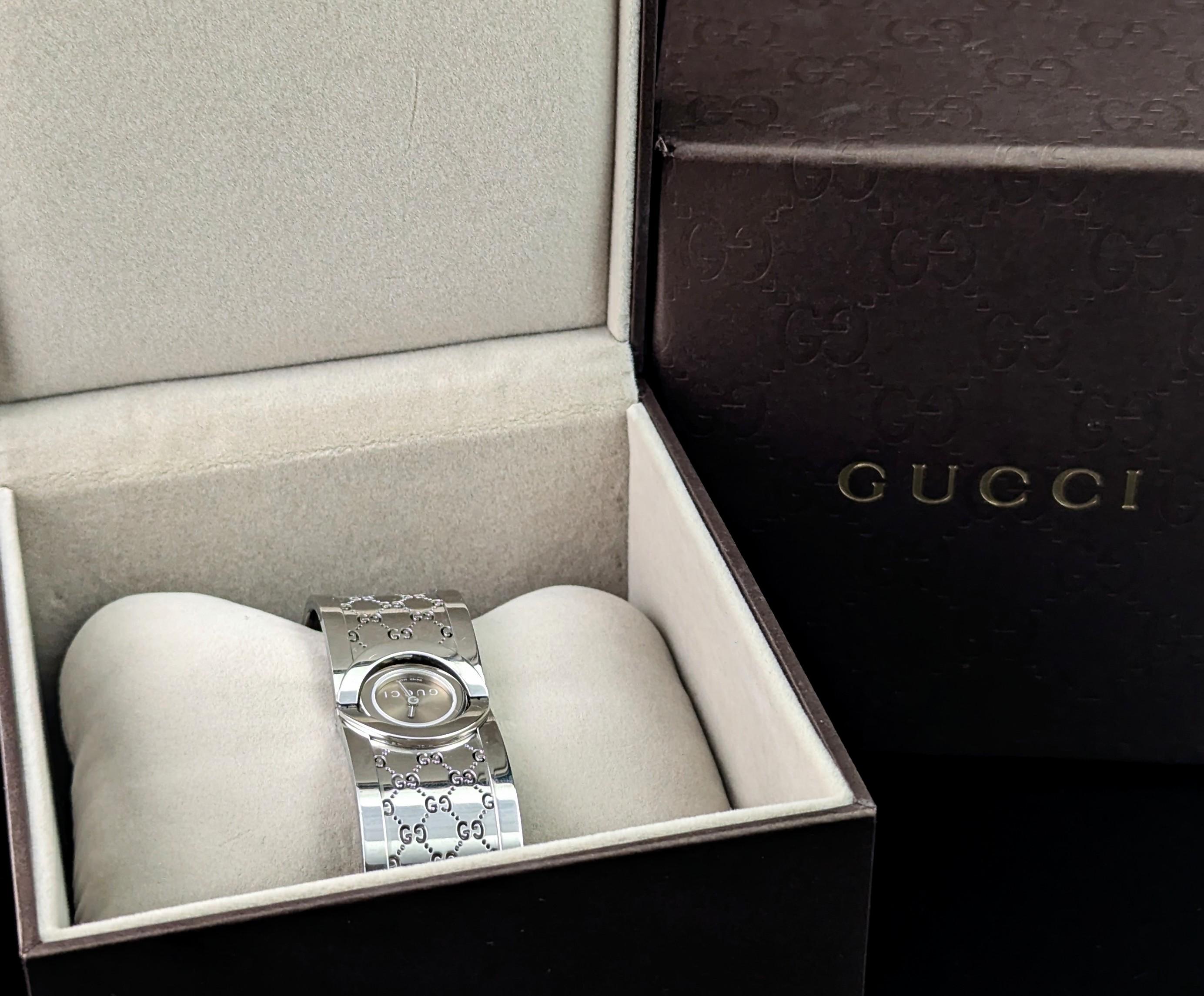 Montre-bracelet pour dames Gucci Twirl, emballée en vente 1