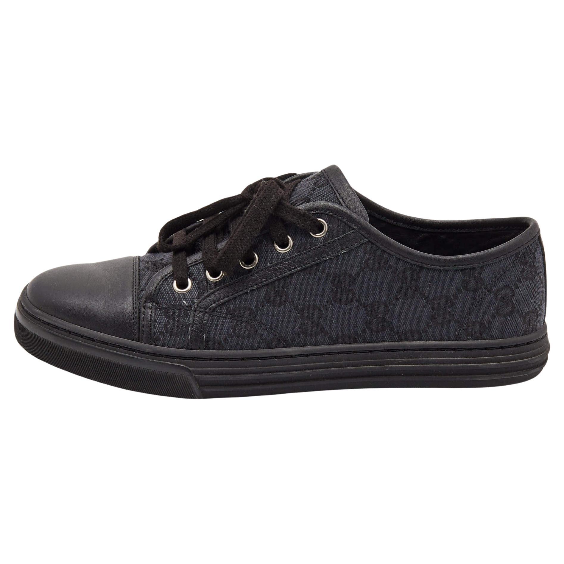 Gucci Two Tone GG Canvas and Leather Low Top Sneakers Size 38 For Sale